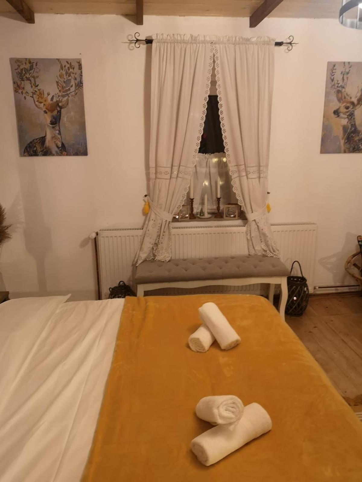 One-Bedroom House - Photo 64