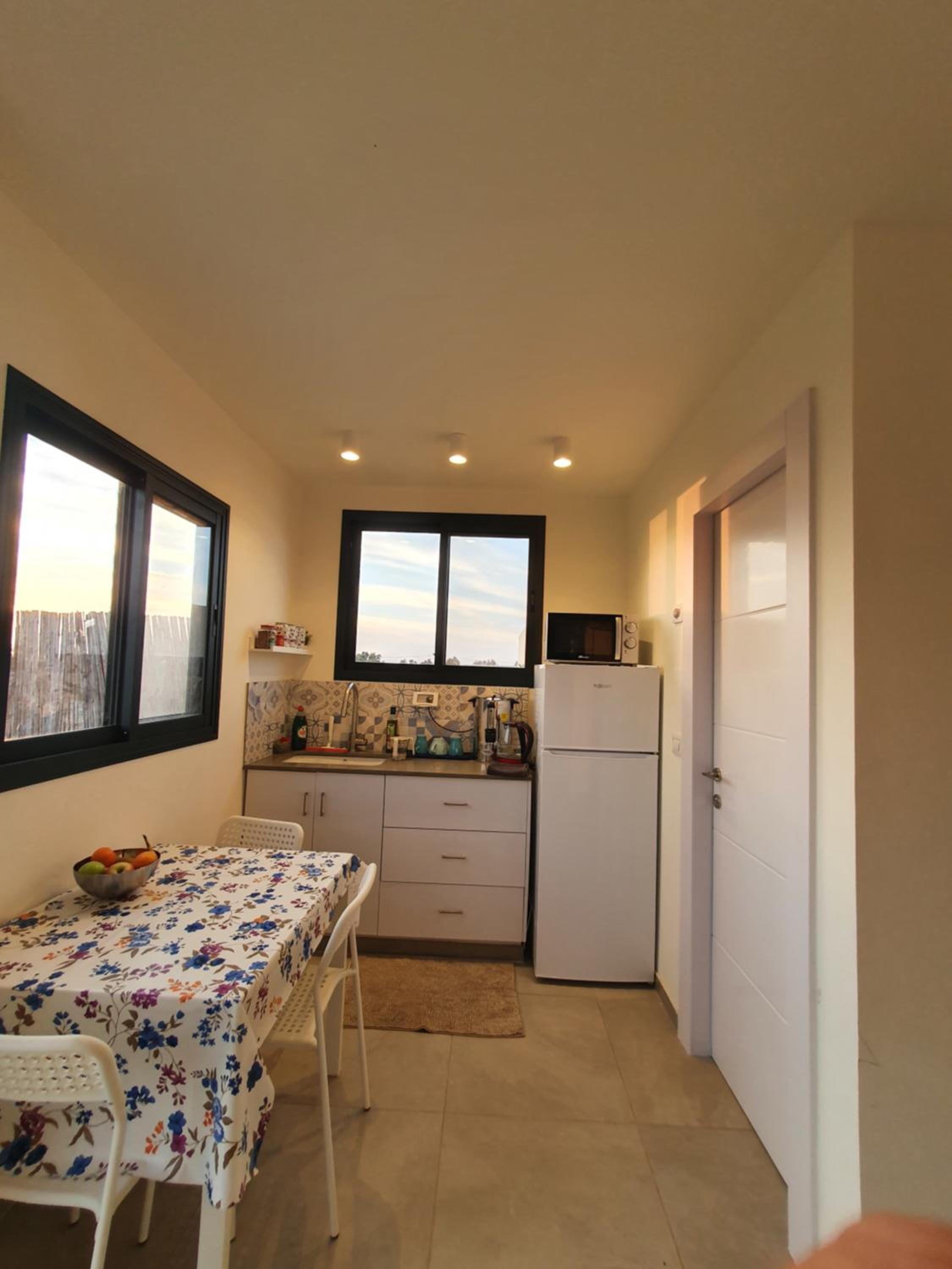 One-Bedroom Apartment - Photo 19