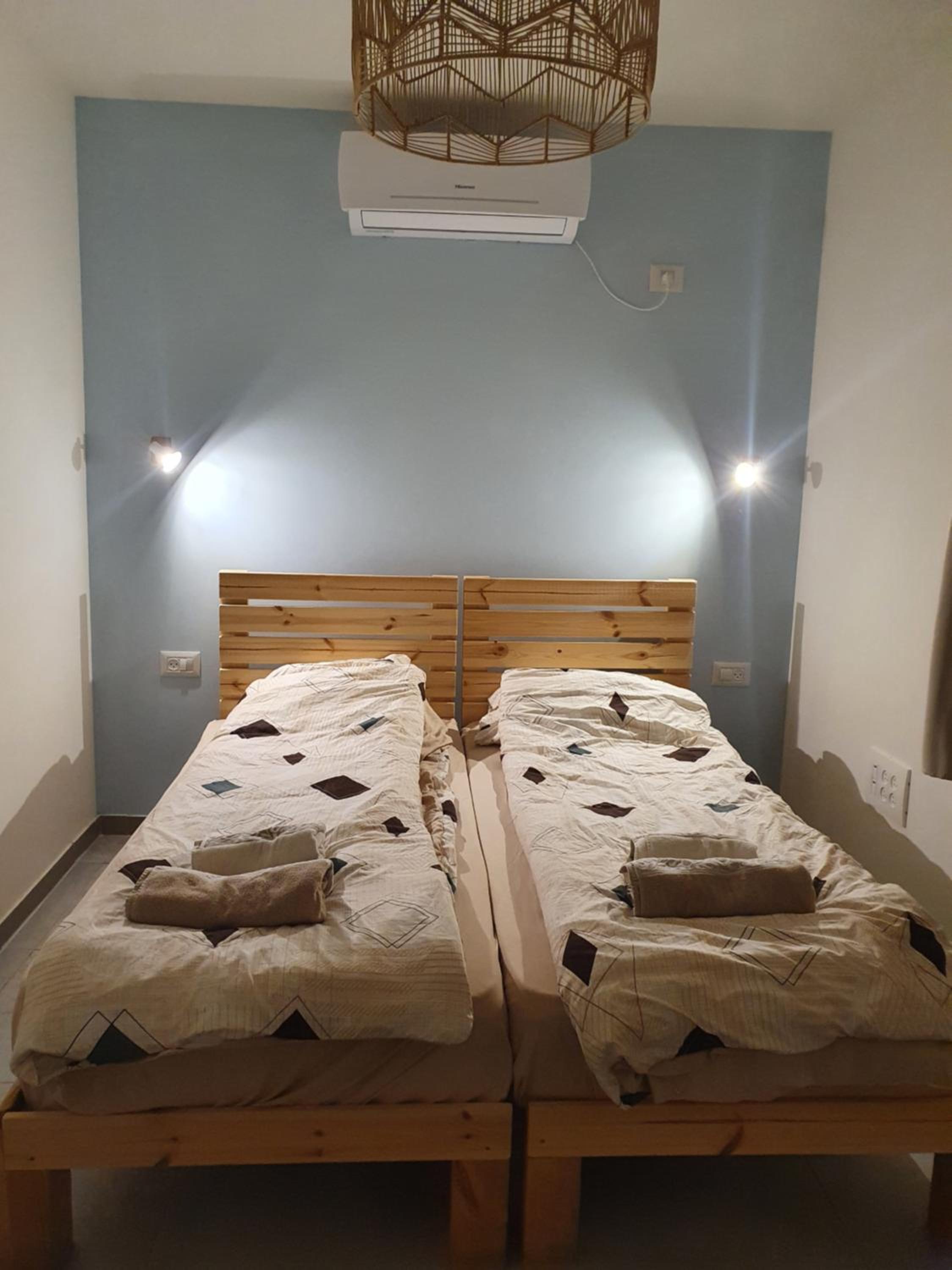One-Bedroom Apartment - Photo 1