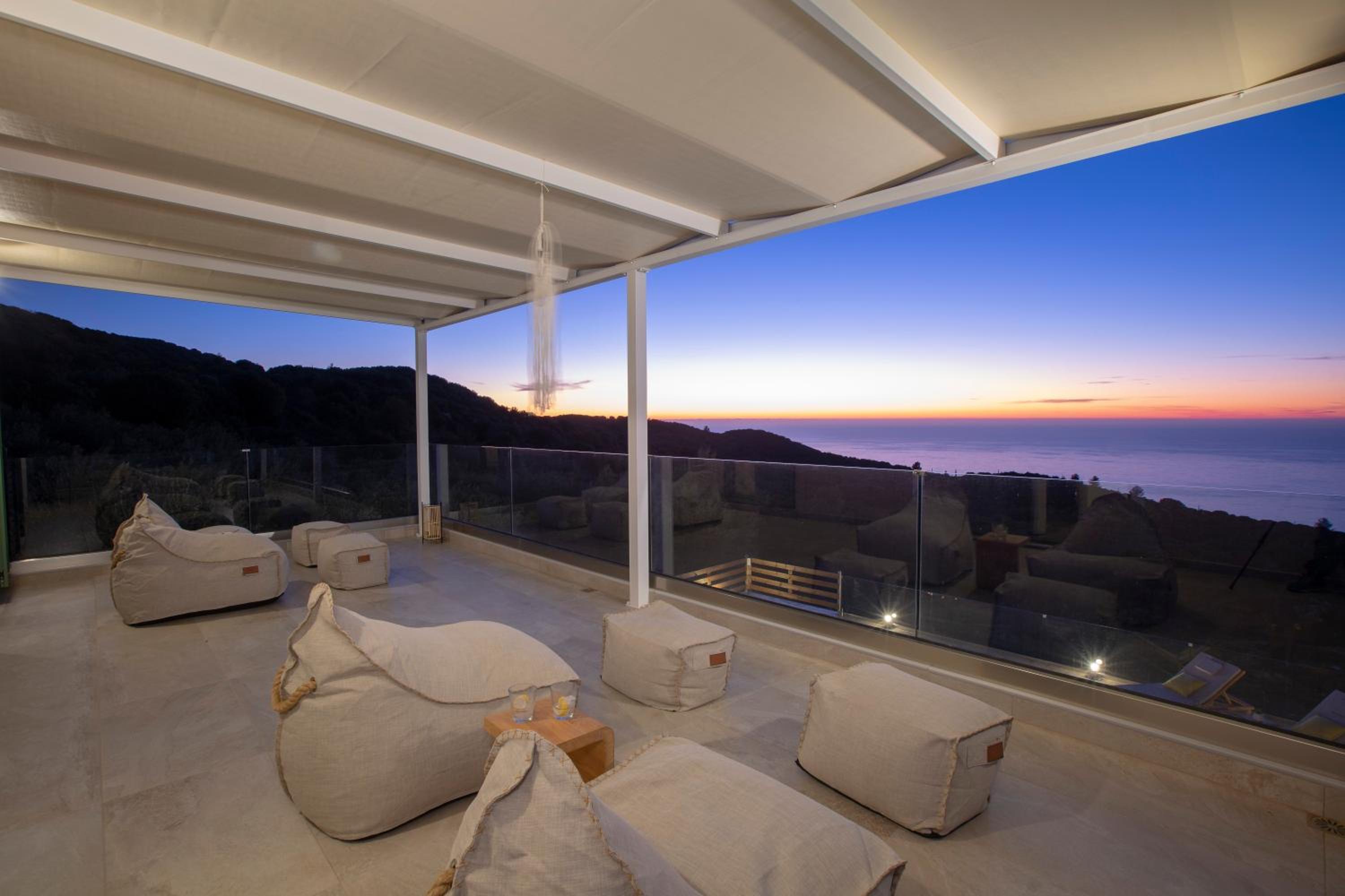 Two-Bedroom Villa photo 2