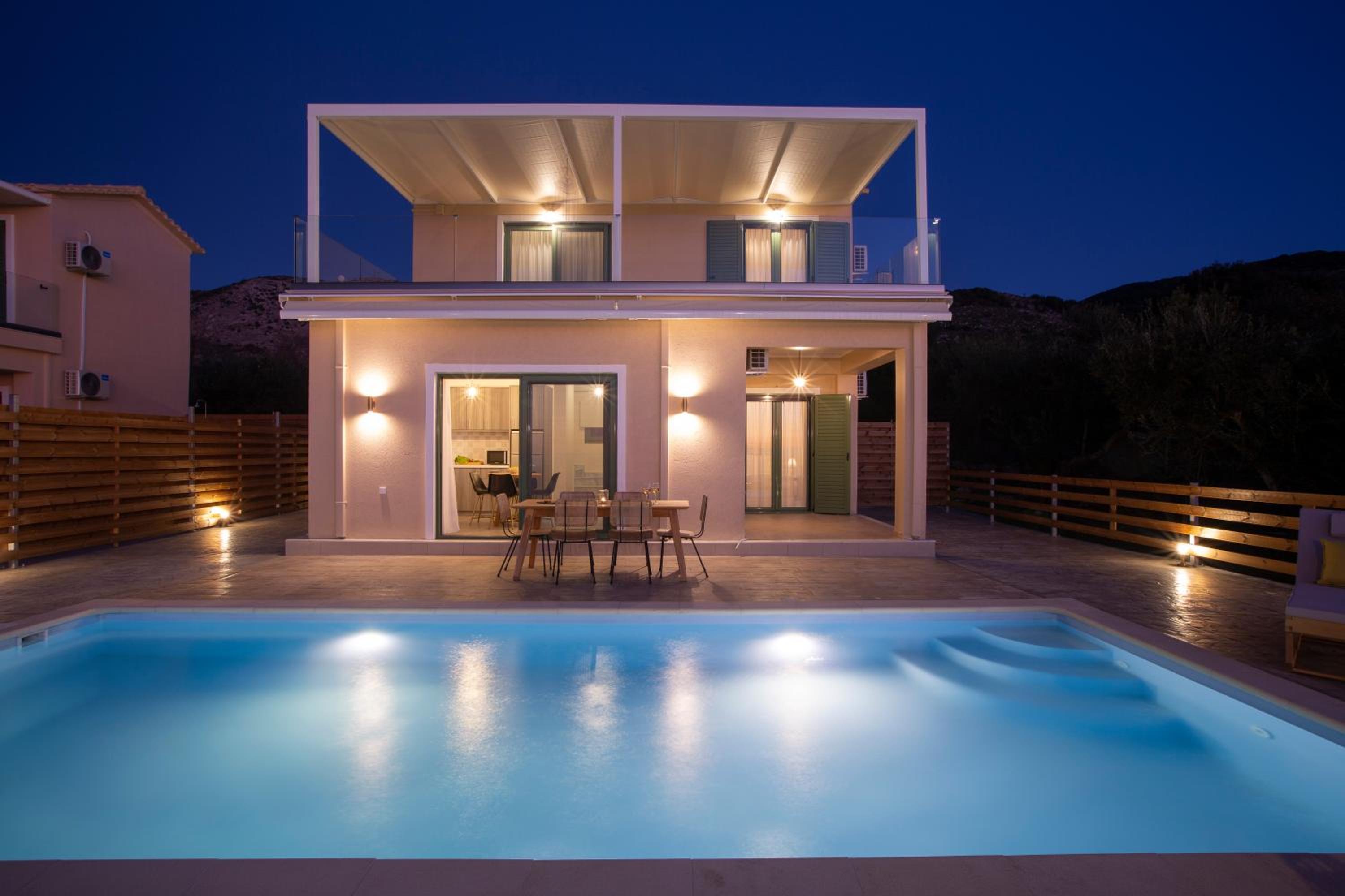 Two-Bedroom Villa photo 3