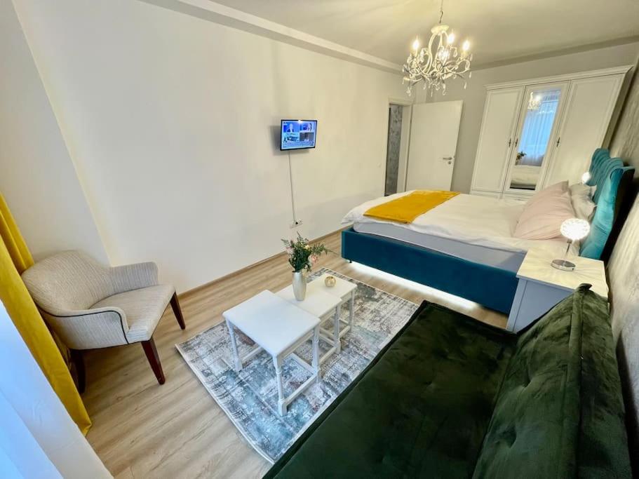 One-Bedroom Apartment - Photo 23