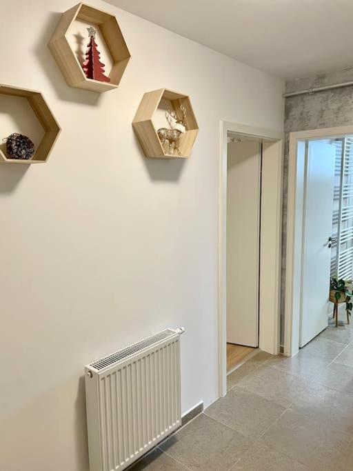 One-Bedroom Apartment - Photo 17