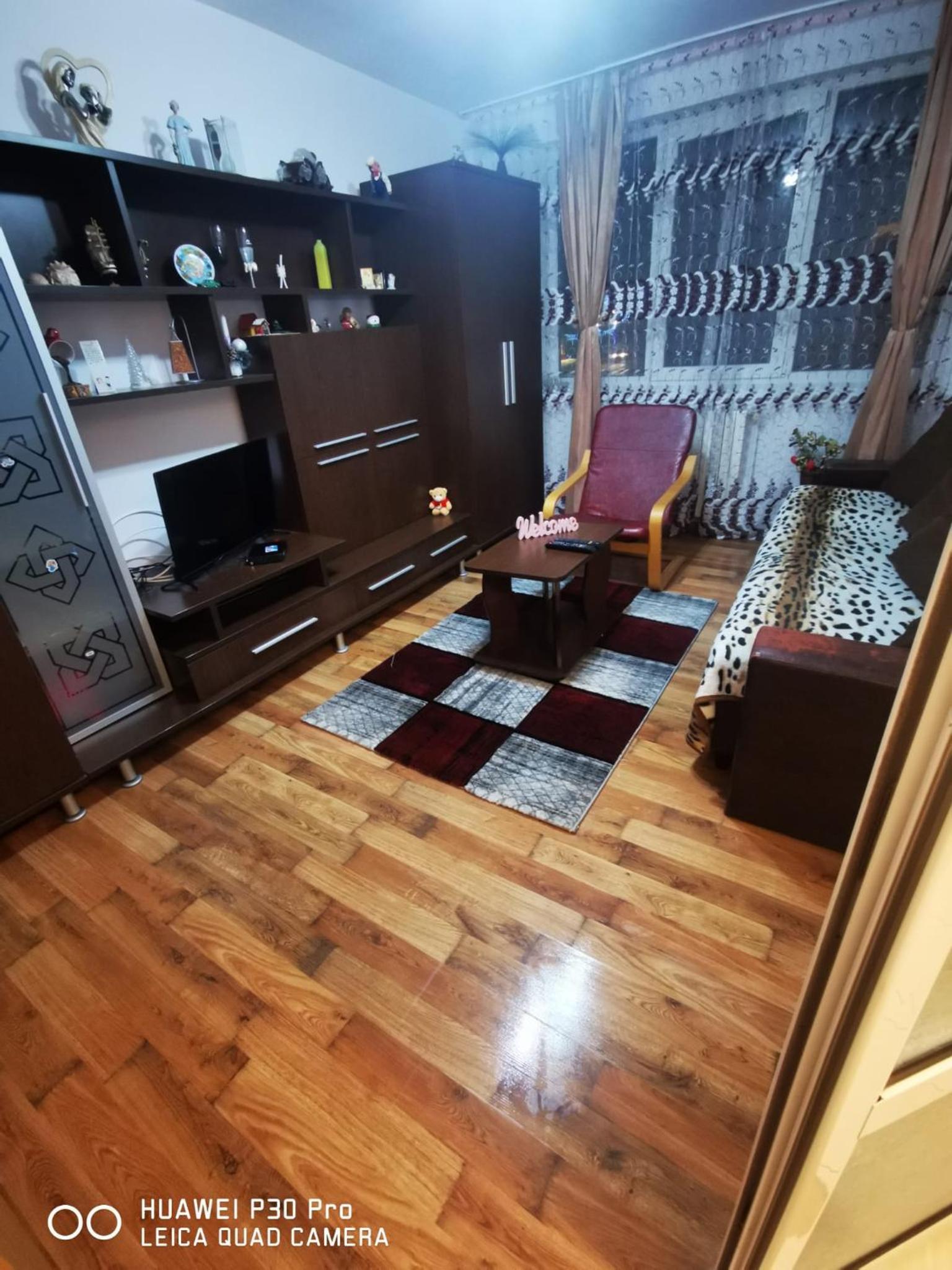 One-Bedroom Apartment - Photo 1