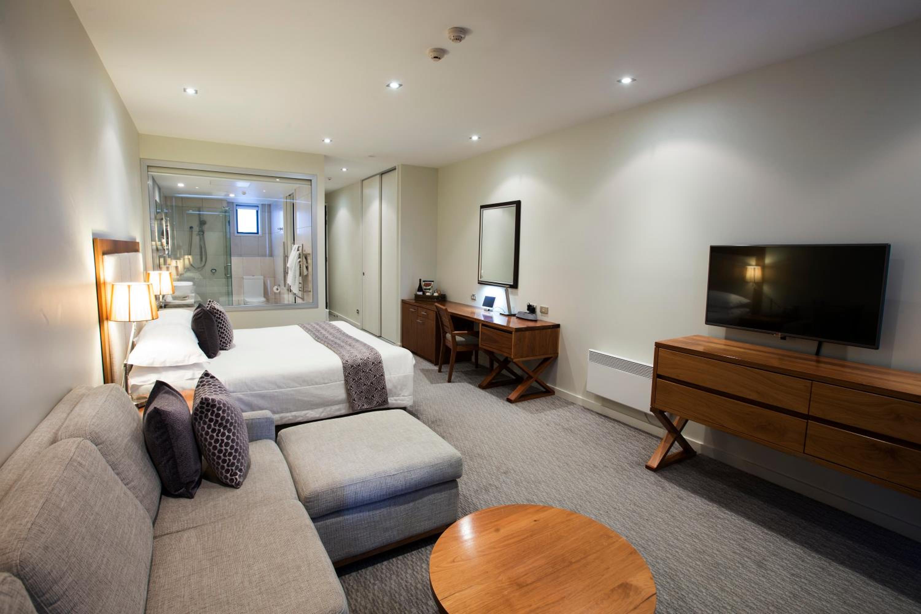 Superior King Room