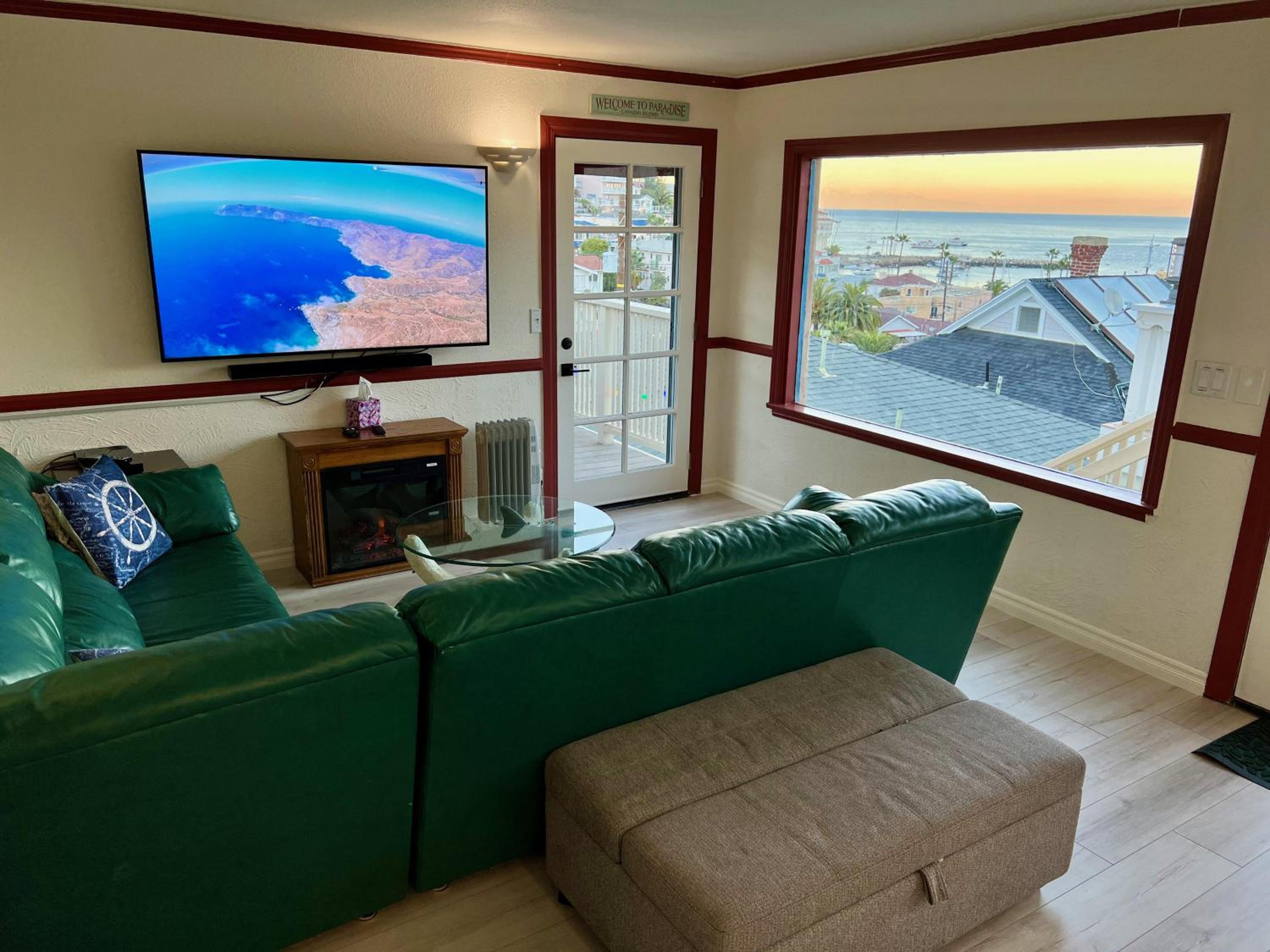 Two-Bedroom House - Photo 3