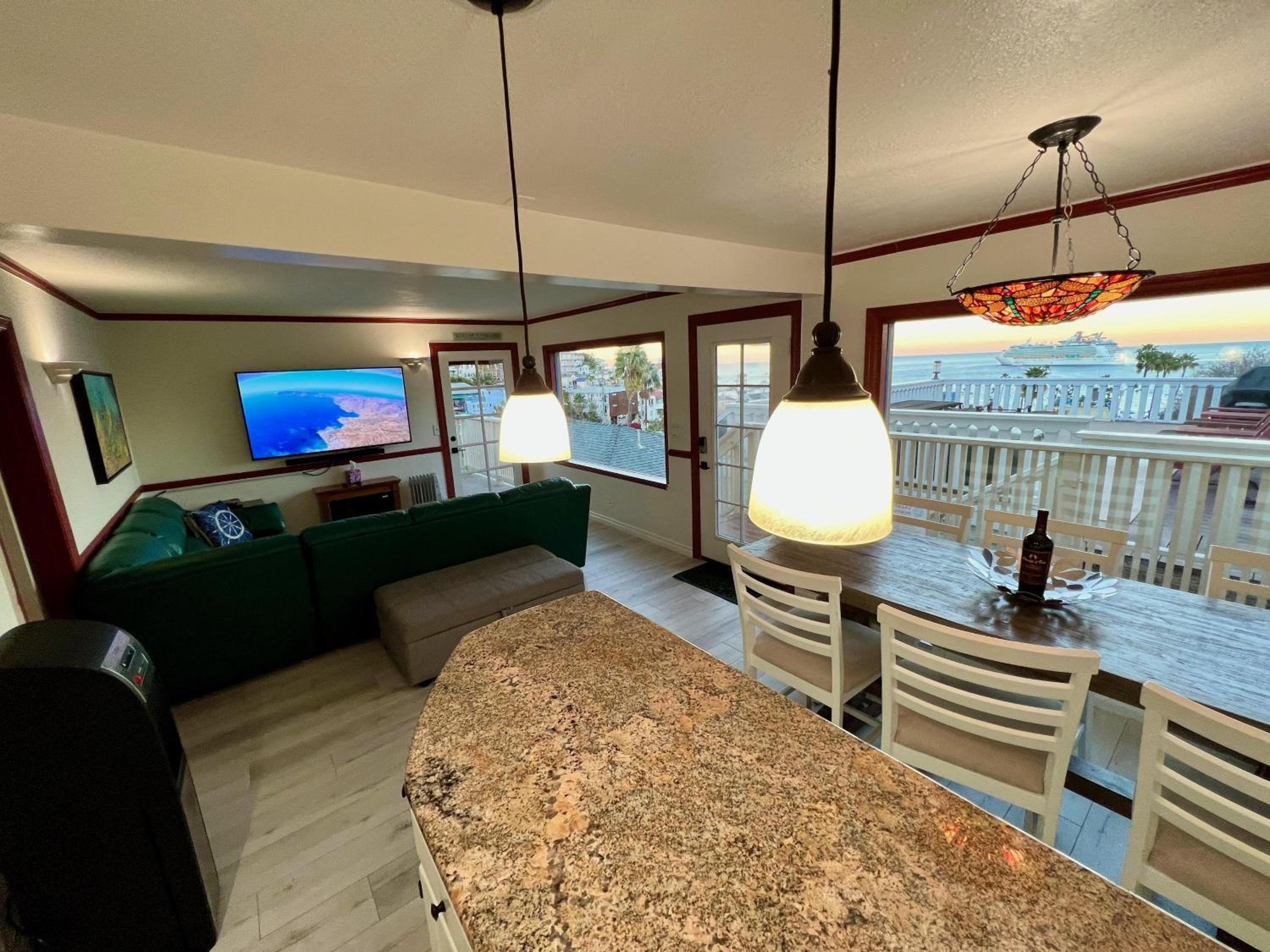 Two-Bedroom House - Photo 39