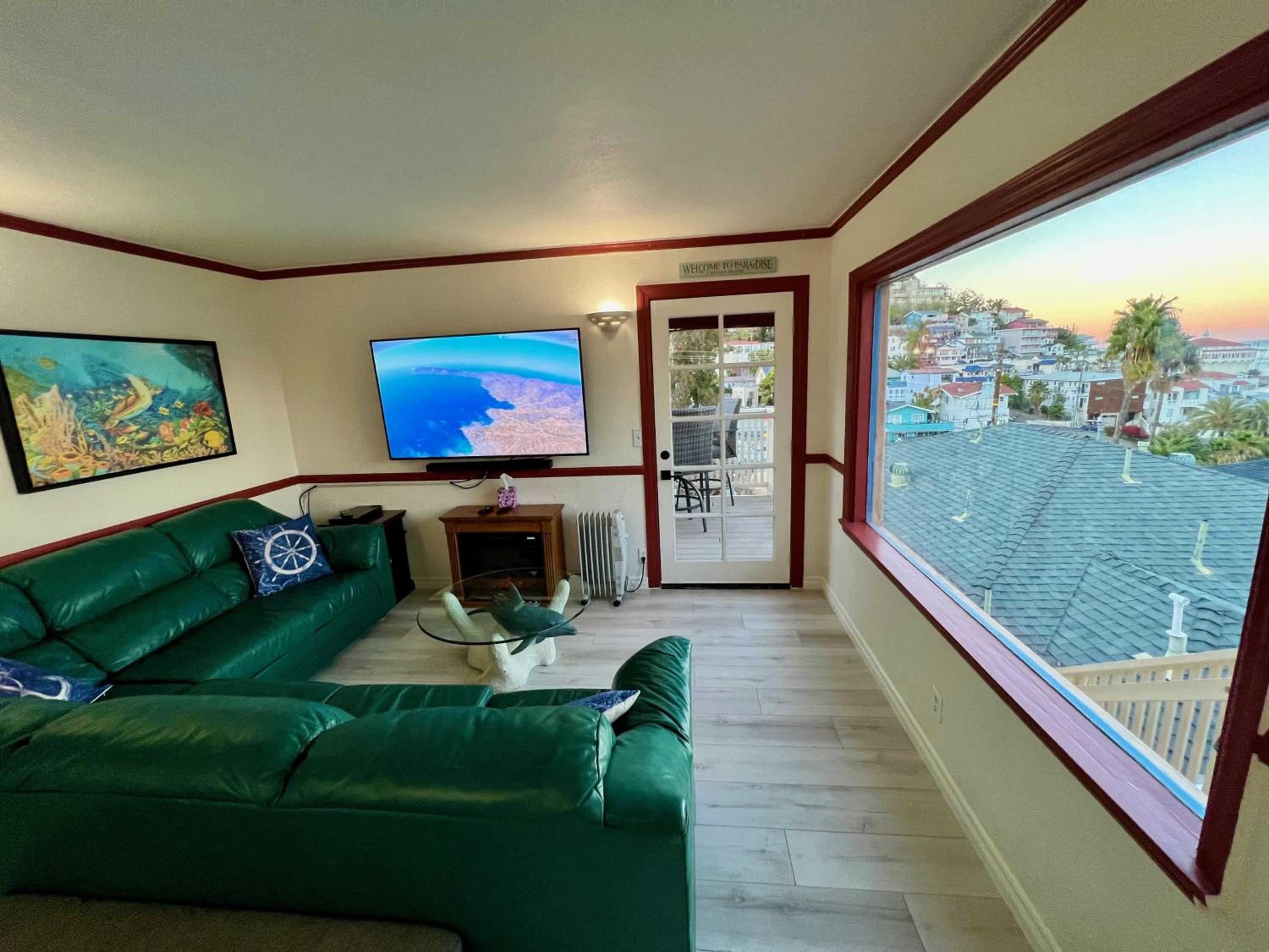 Two-Bedroom House - Photo 30