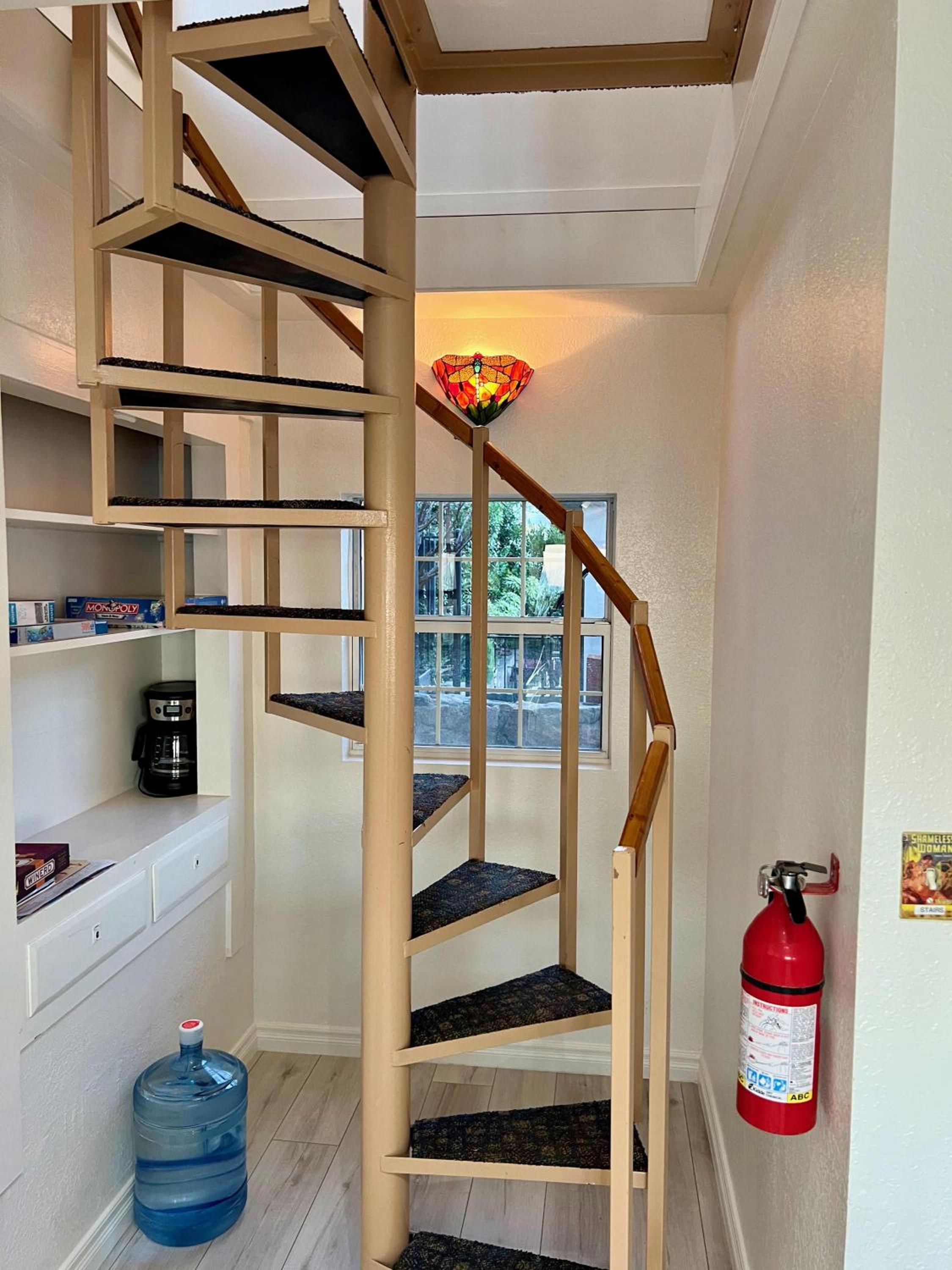 Two-Bedroom House - Photo 47
