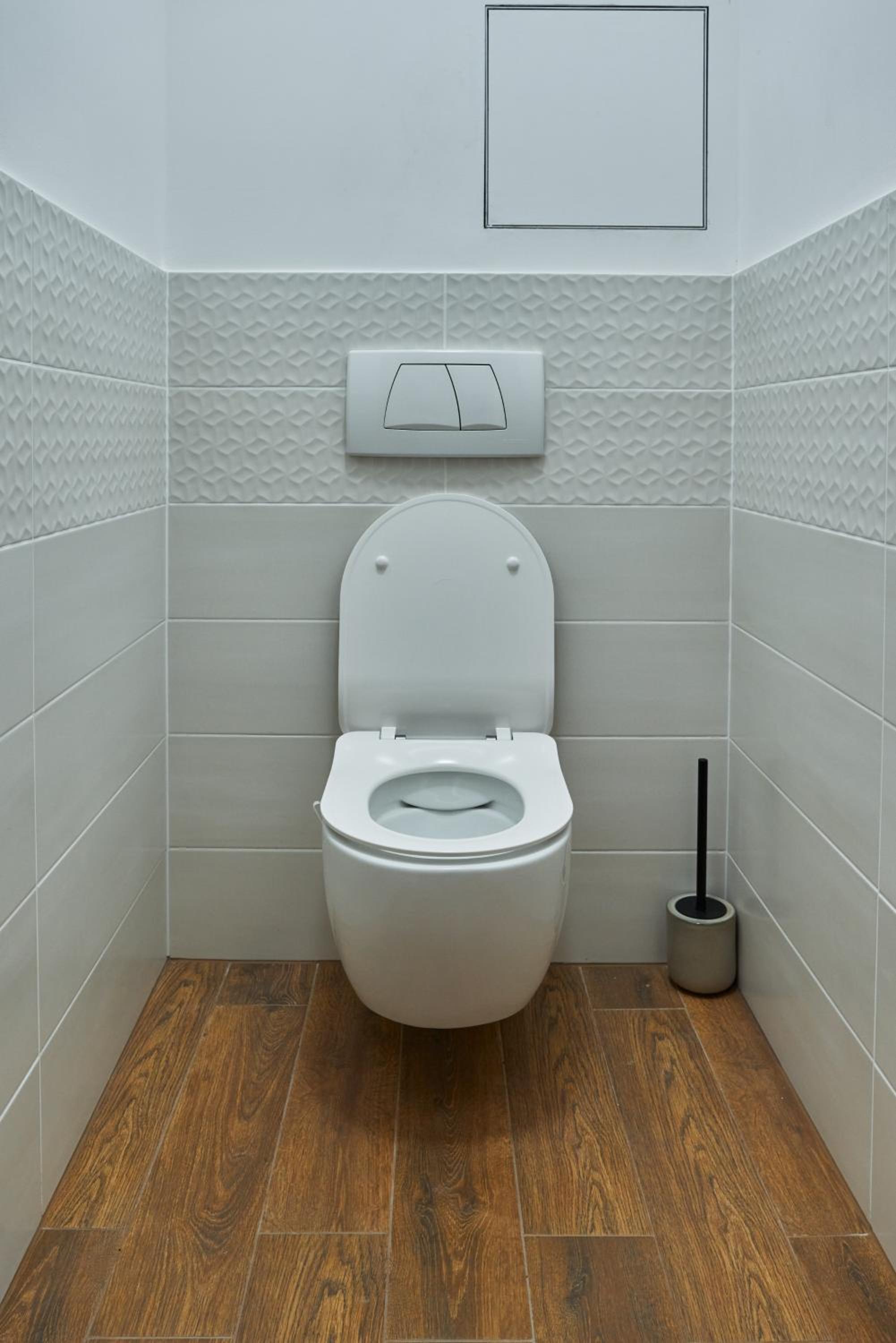 One-Bedroom Apartment - Photo 8