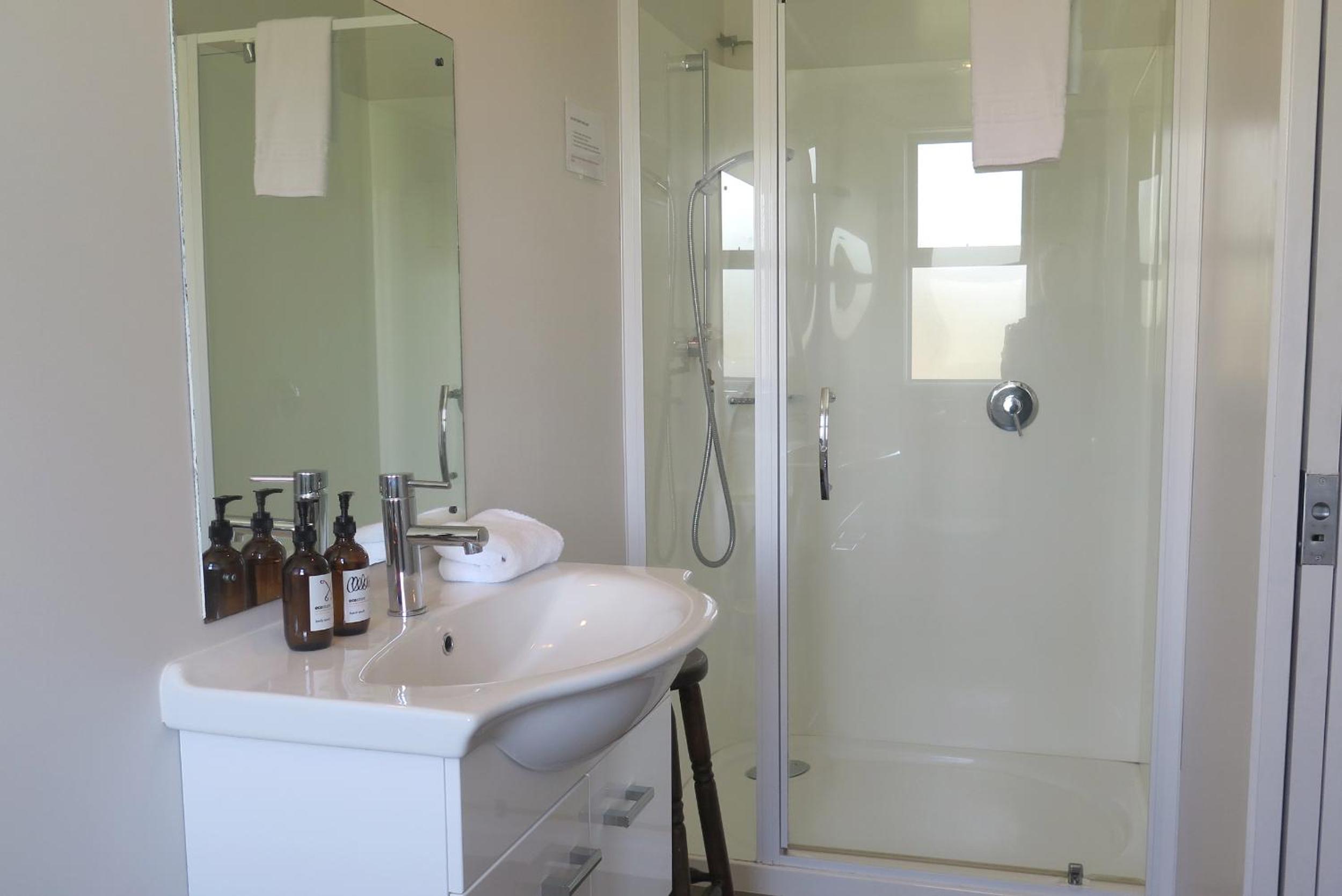 Three-Bedroom House - Photo 10