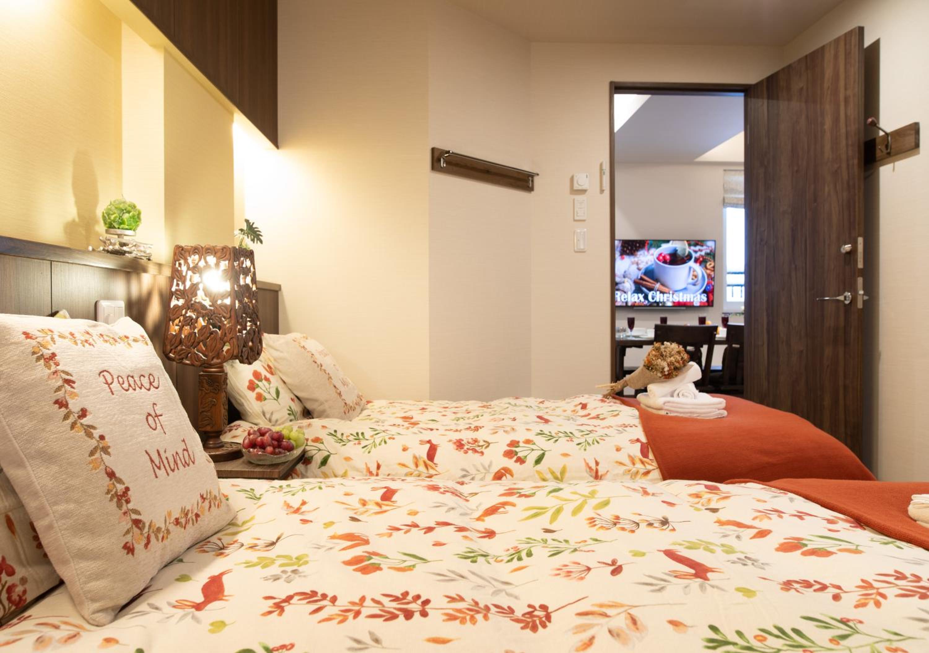 Deluxe Suite - Photo 12