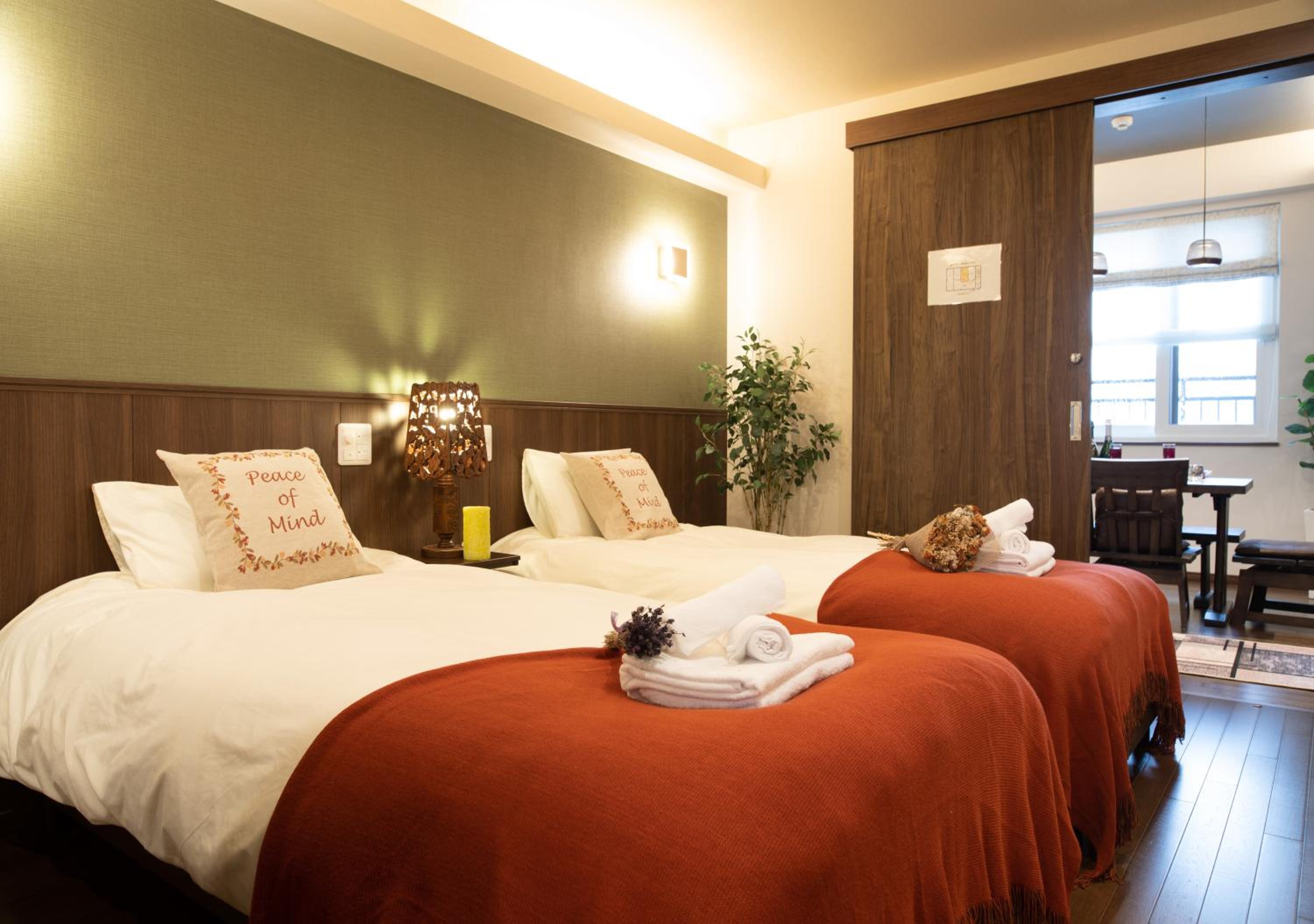 Deluxe Suite - Photo 15