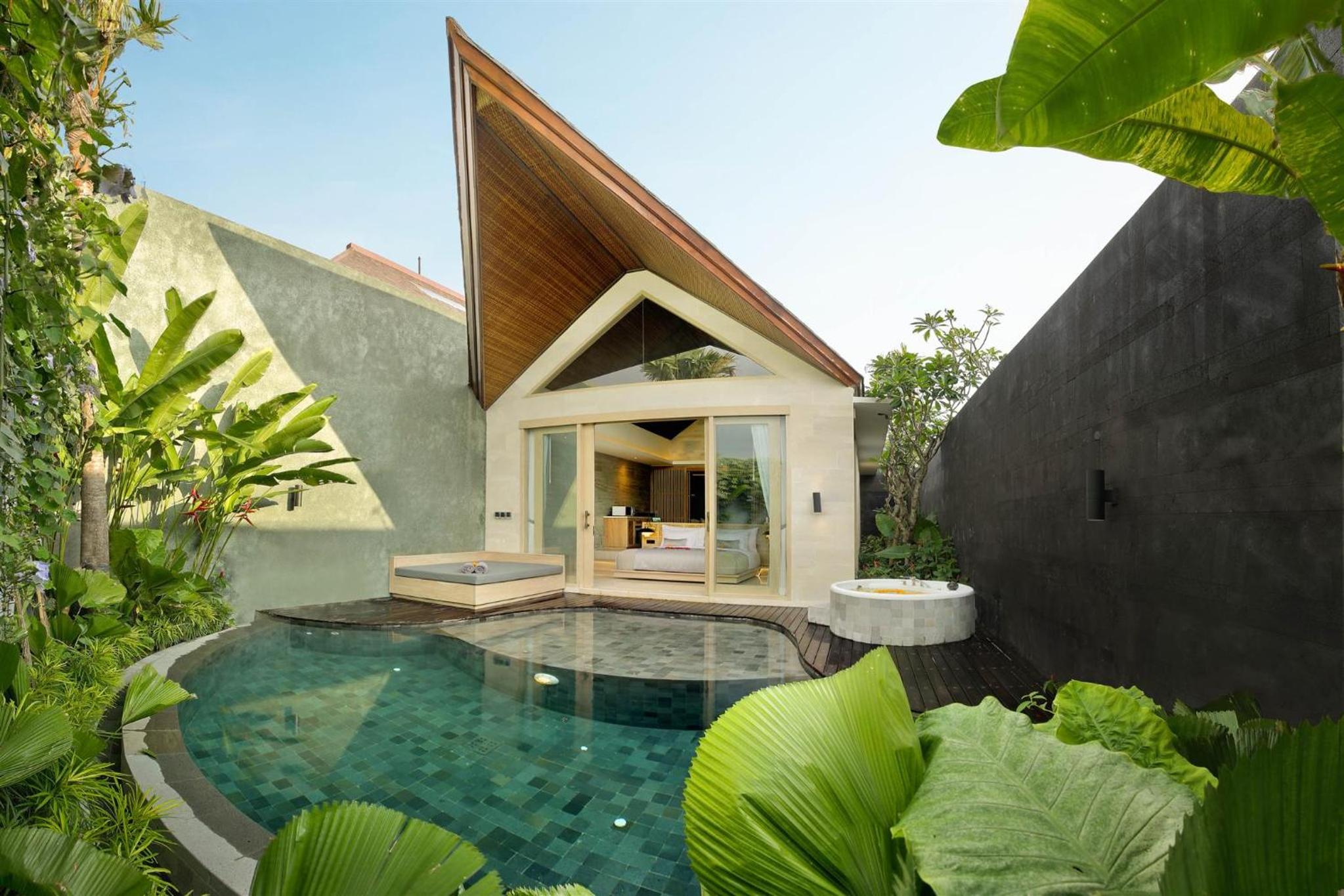 Smart One-Bedroom Private Pool Villa - Near Construction - Photo 4