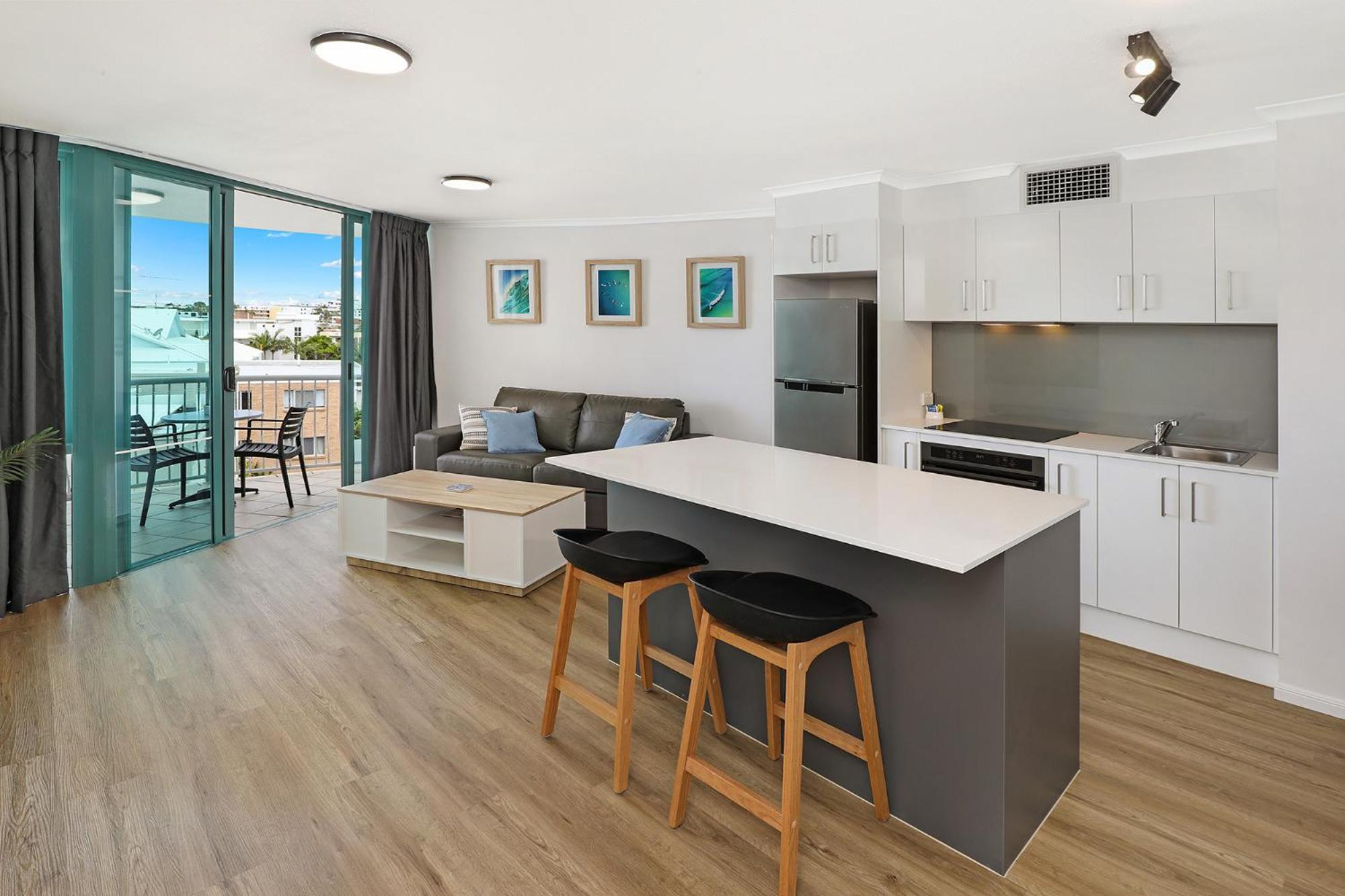 Superior One Bedroom Roof Top Apartment photo 2
