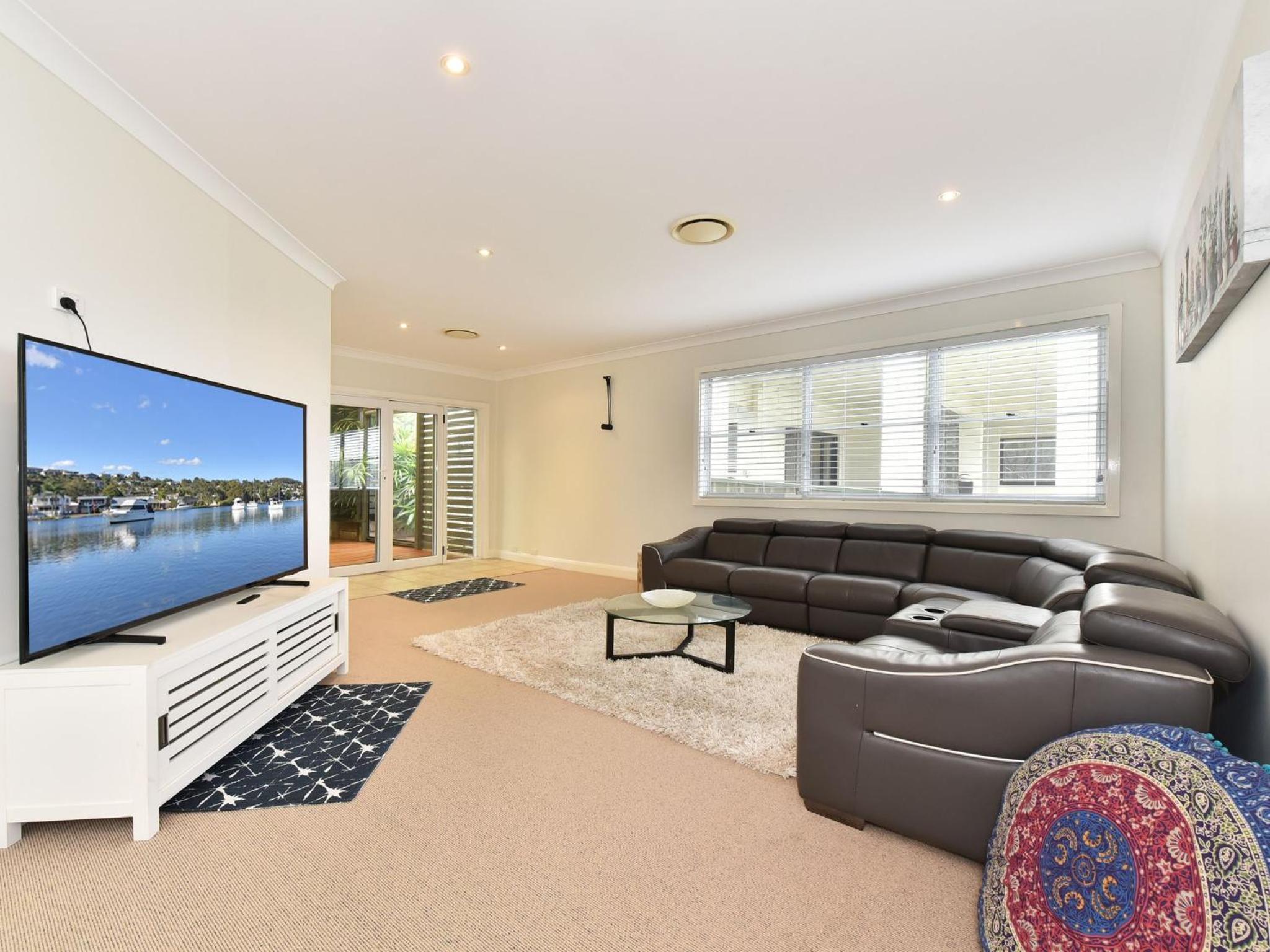 Three-Bedroom House photo 1