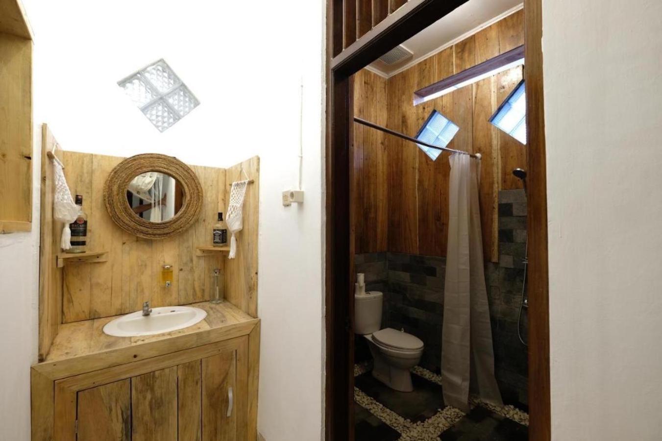 Queen Room - Photo 5