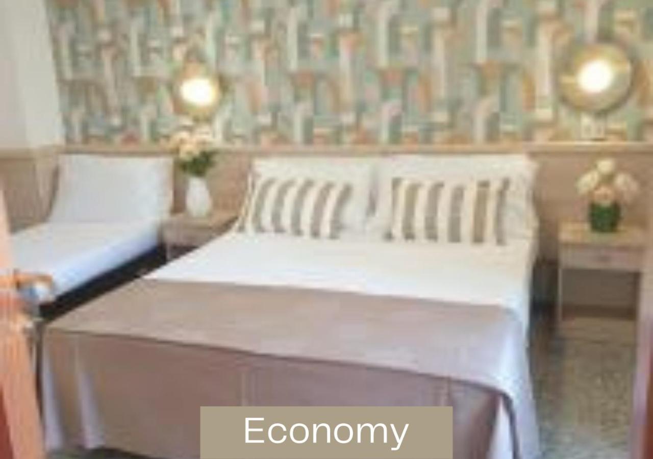 Economy Quadruple Room photo 1