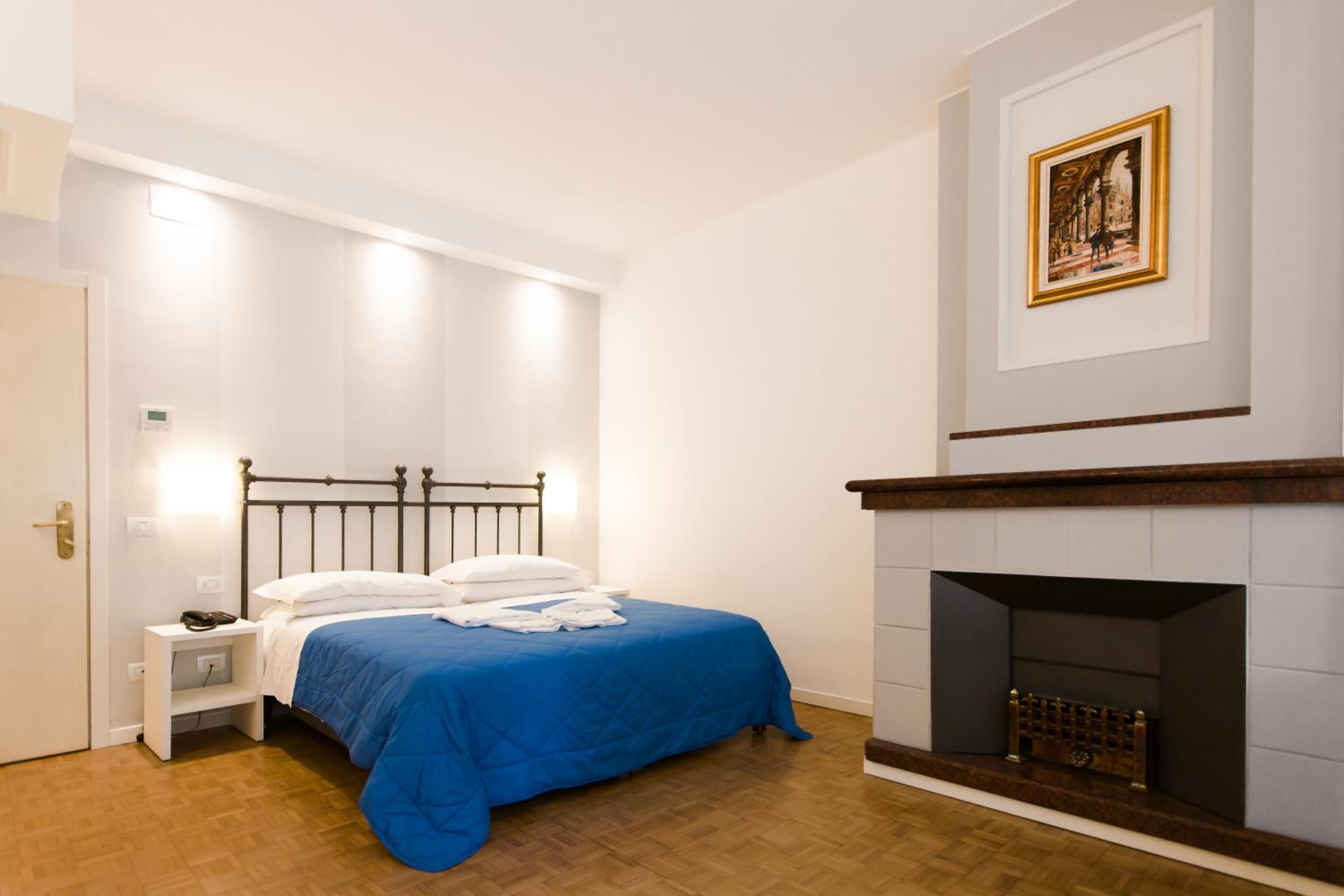 Quadruple Room - Photo 1
