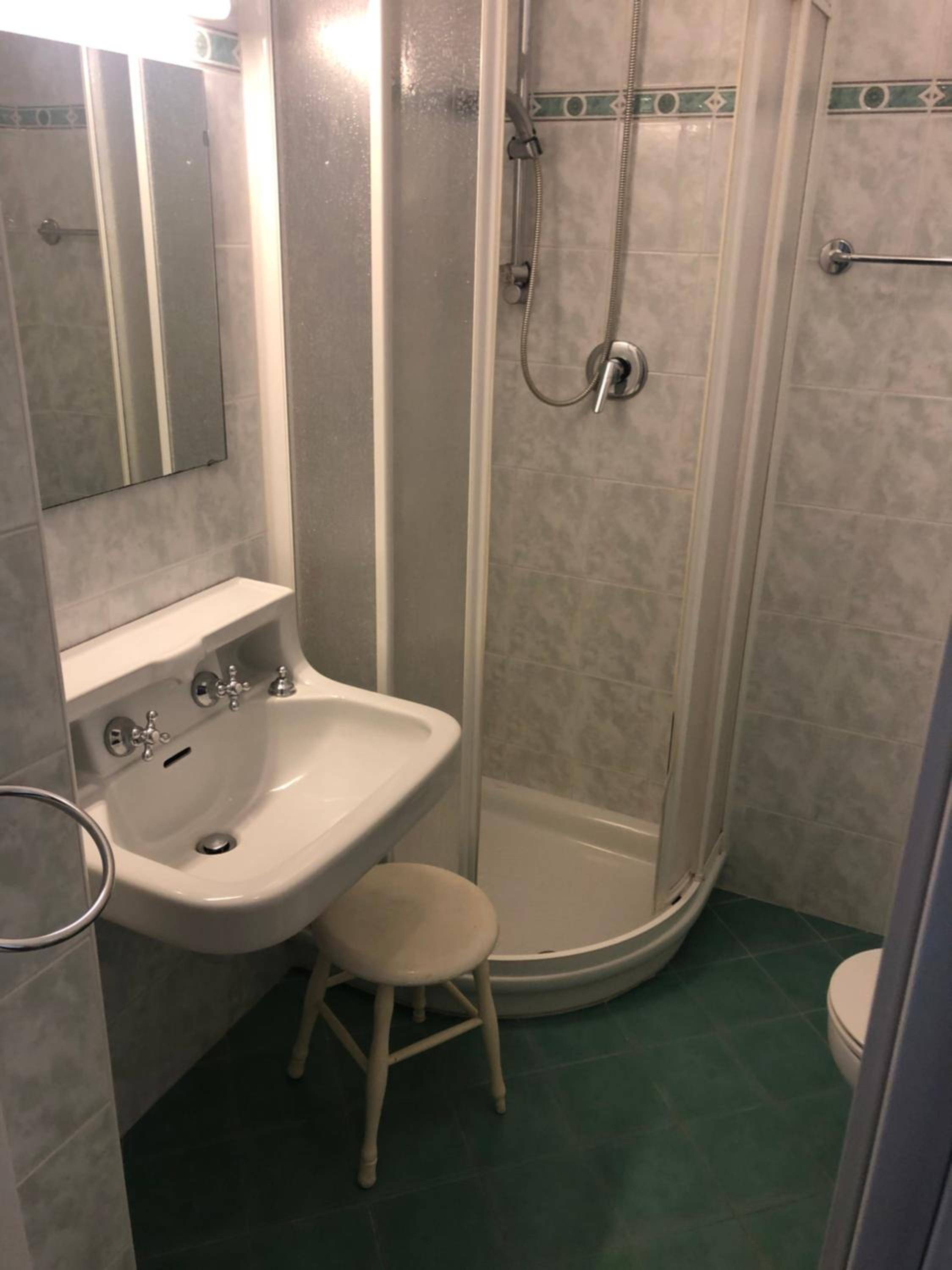 Standard Double Room - Photo 2