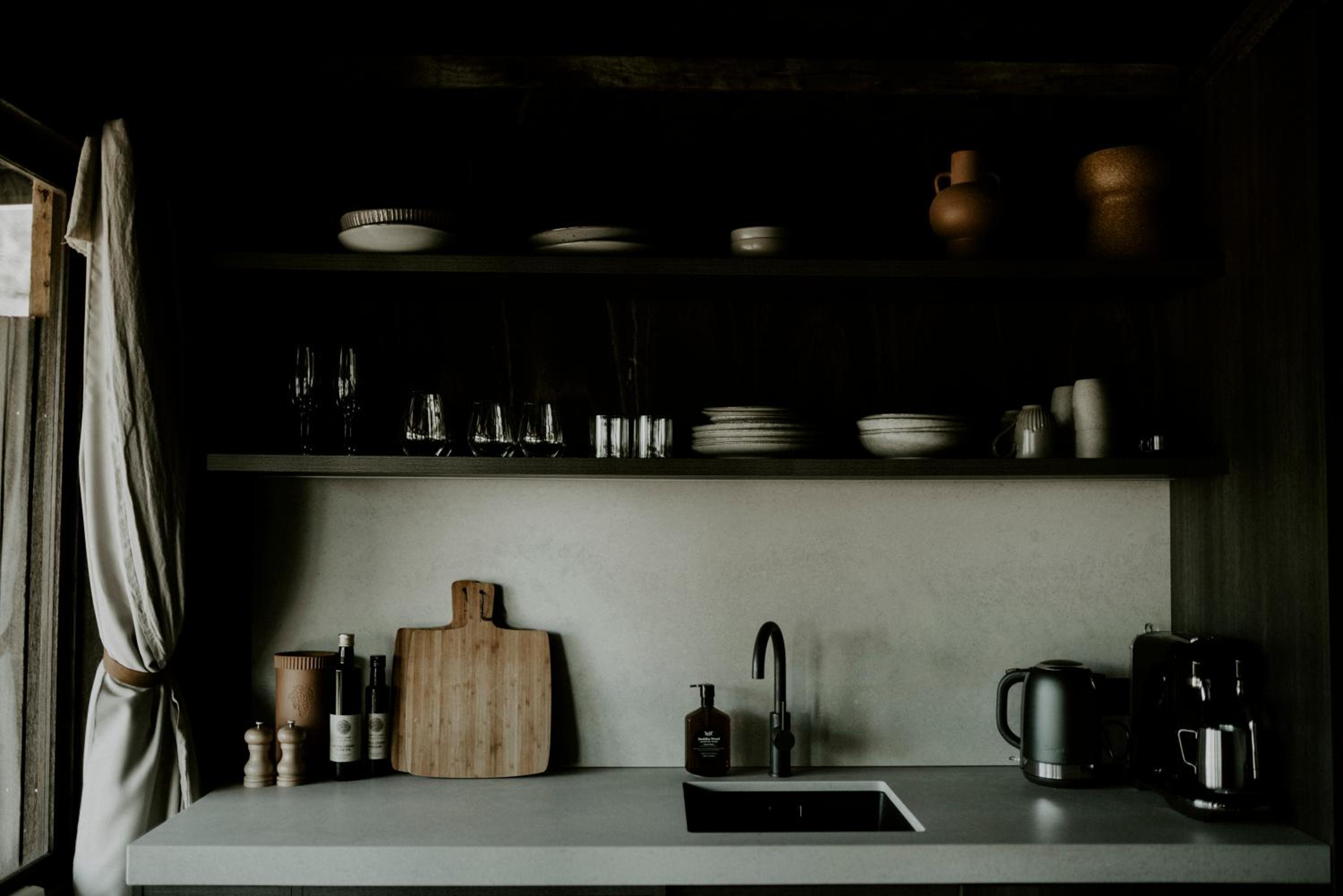 The Studio - Photo 6
