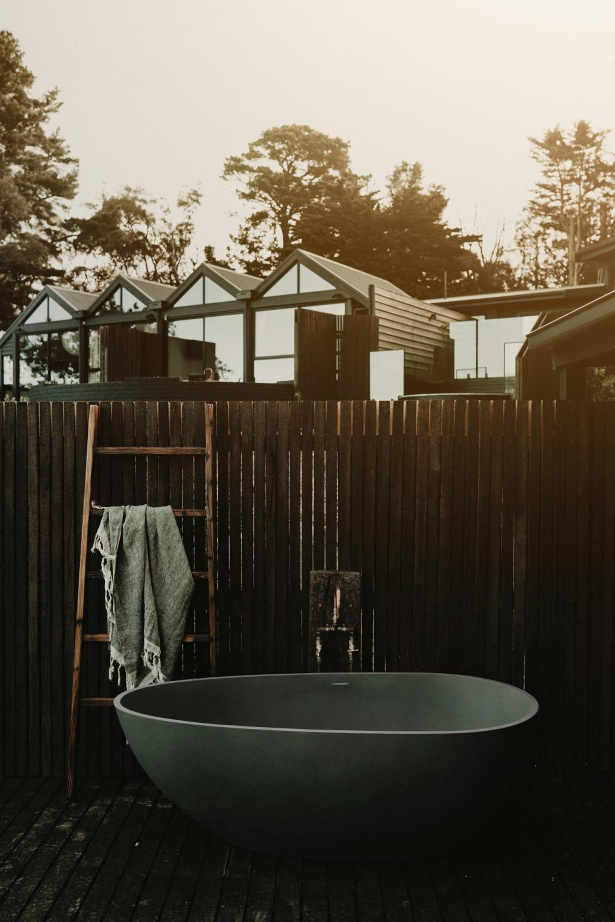 The Studio - Photo 7