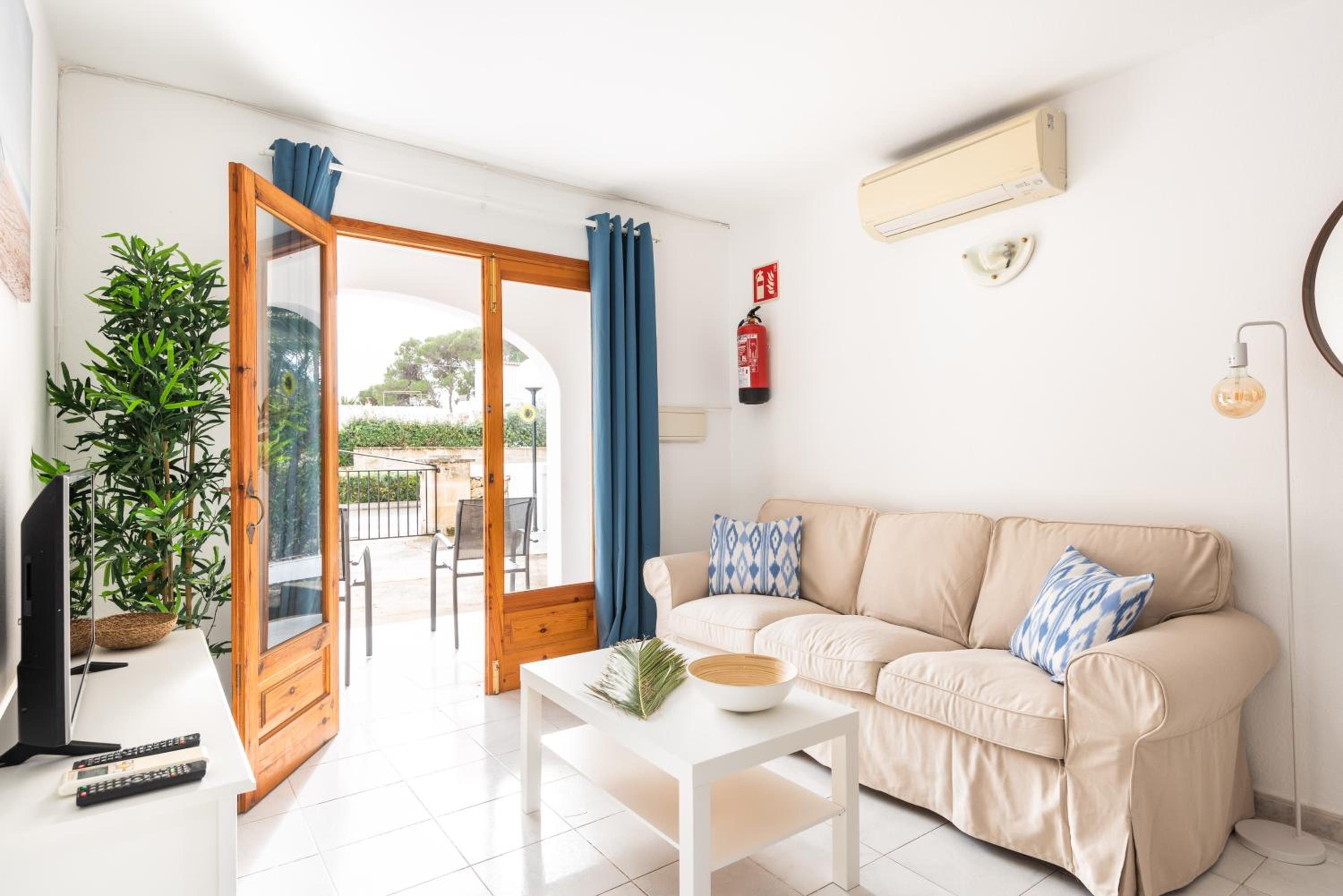Apartamento con vista a la piscina
