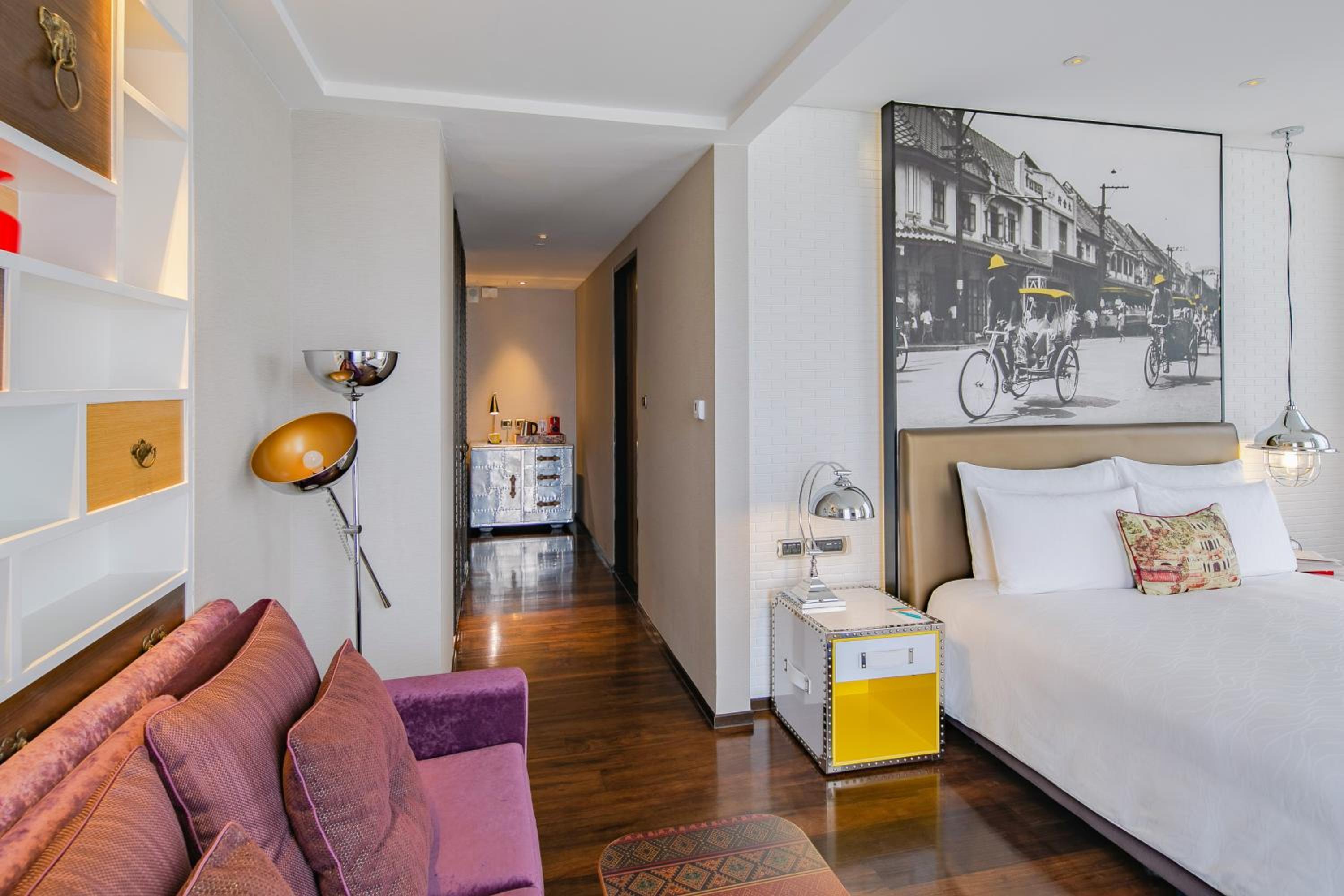 Premium King Room with Balcony and City View