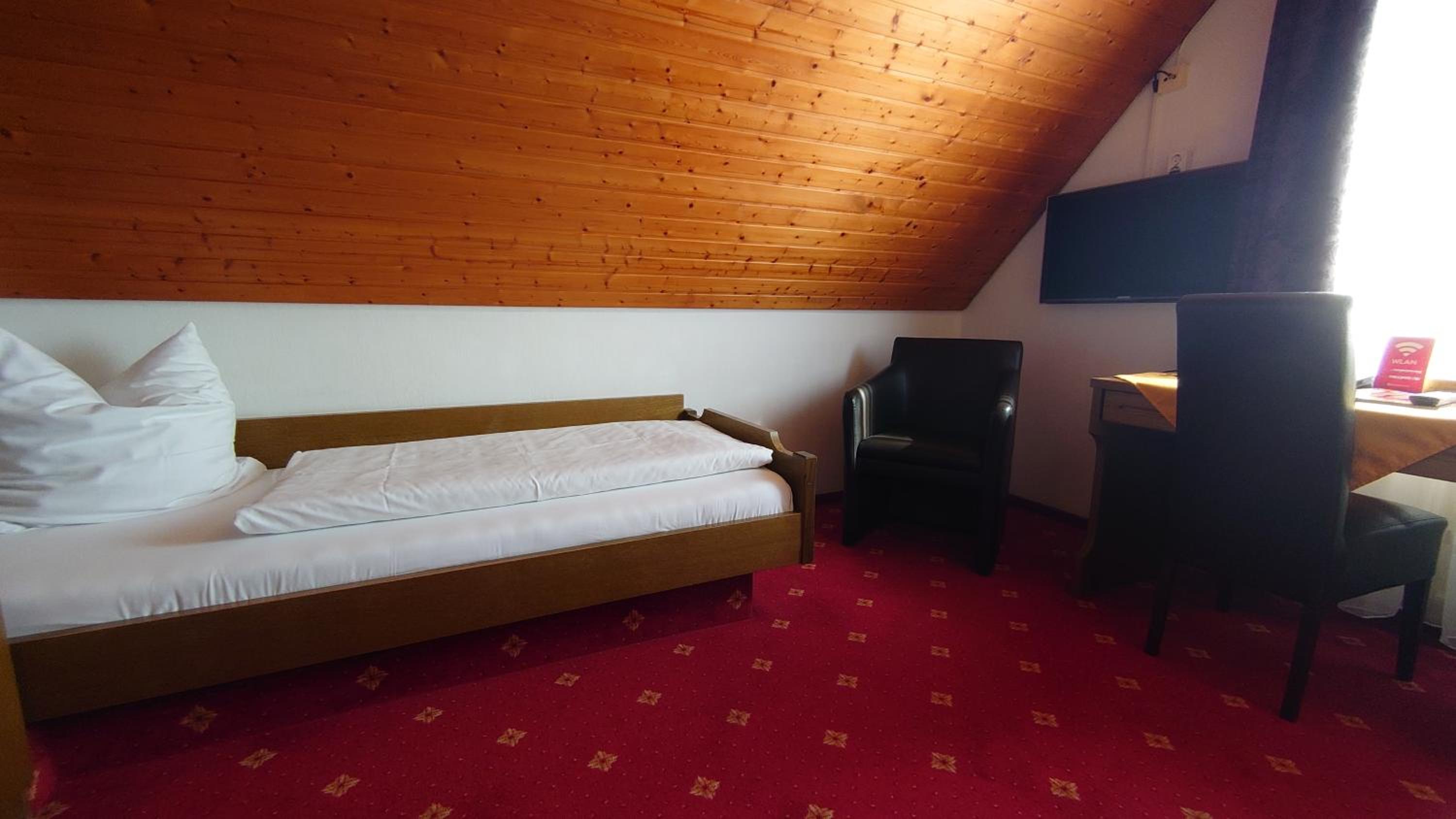 Single Room photo 3