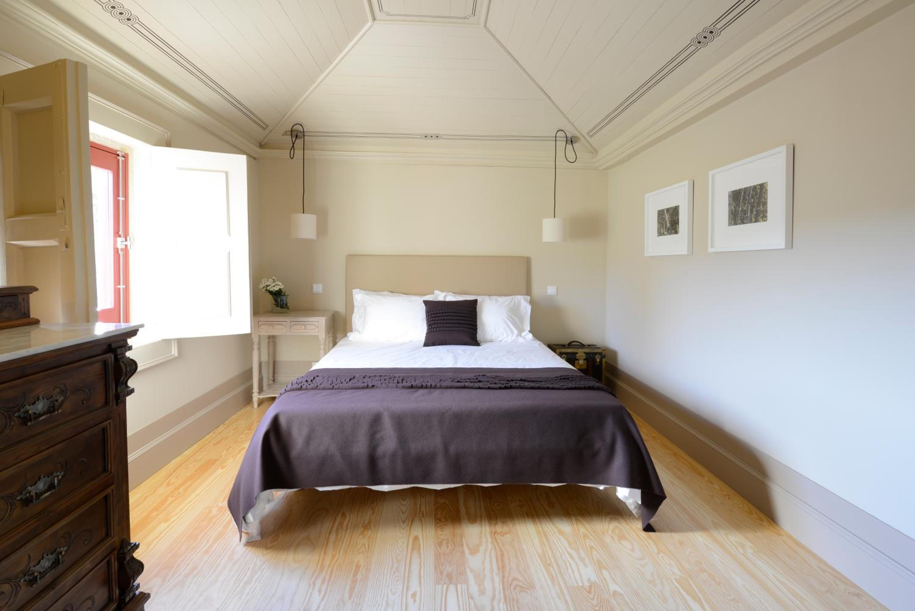 Suite - Photo 6