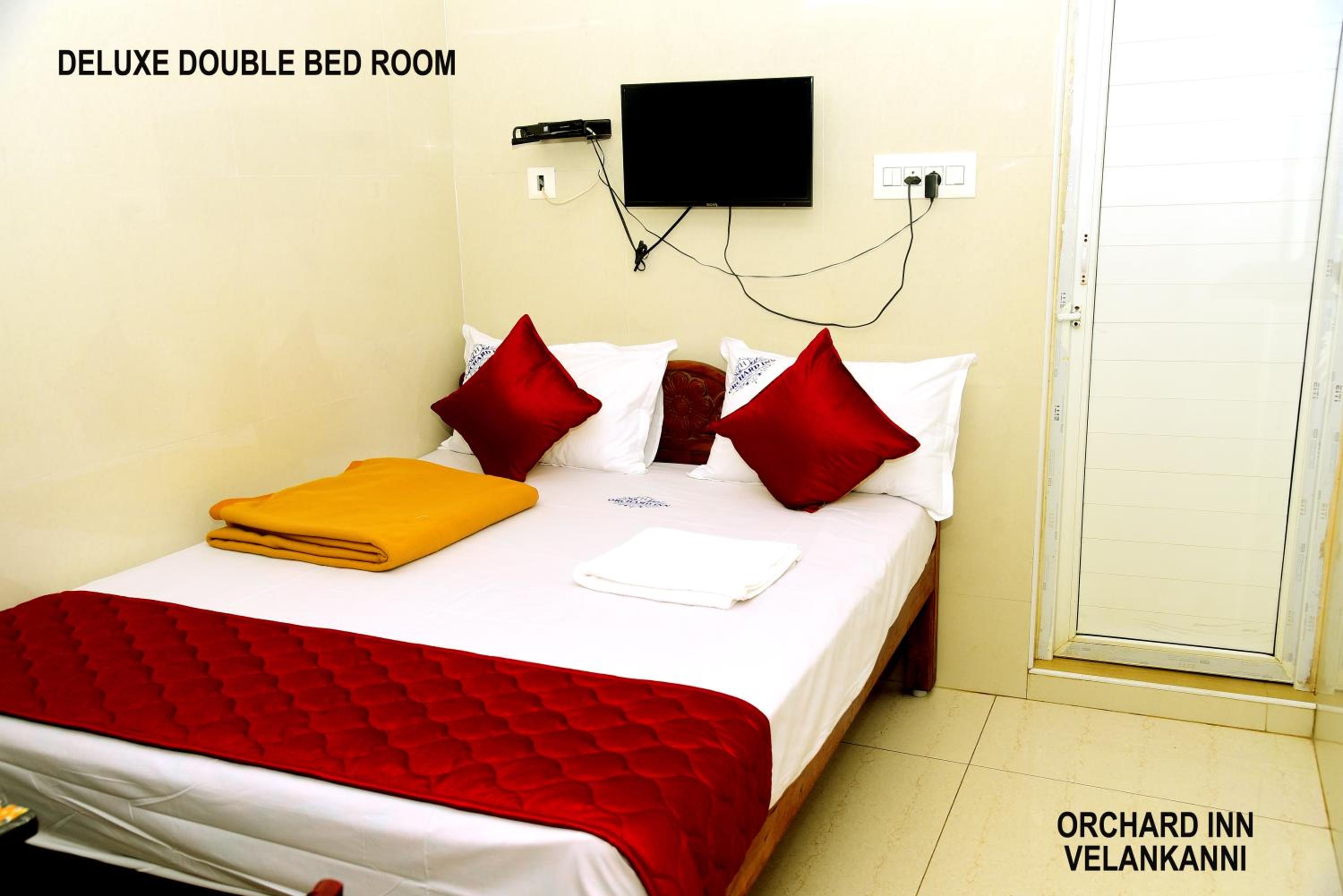 Deluxe Double Room - Photo 10