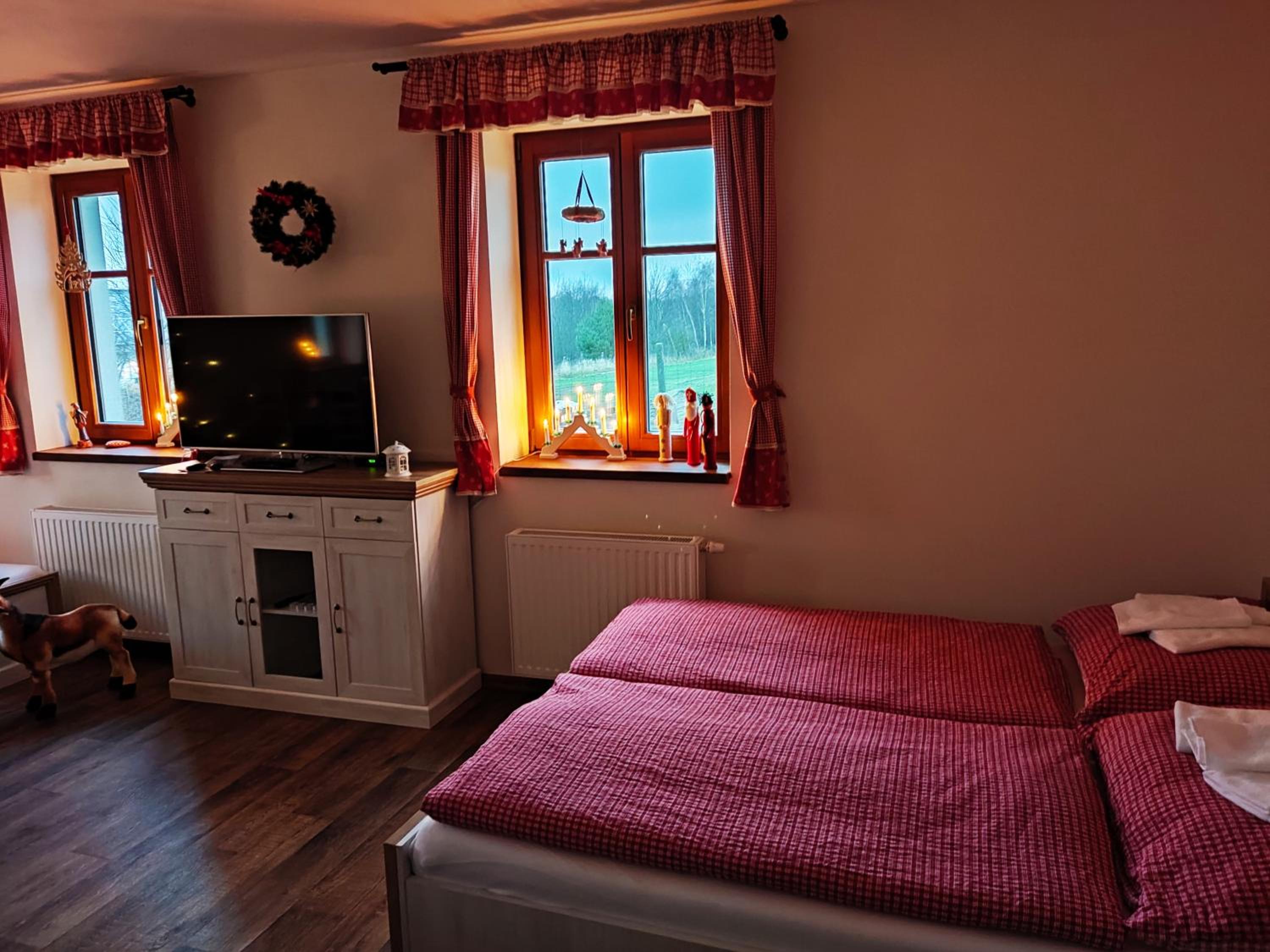 Quadruple Room - Disability Access photo 1