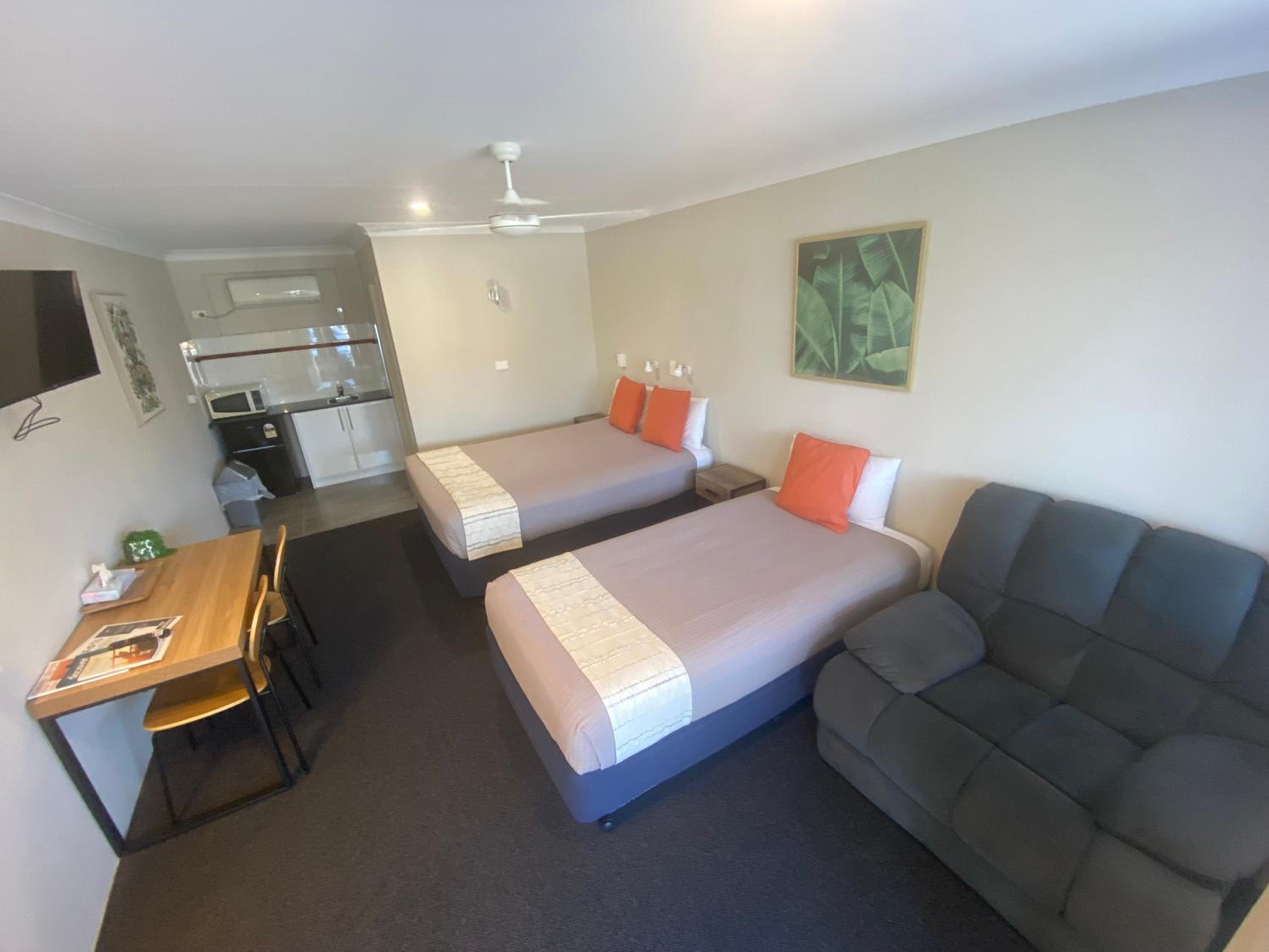 Deluxe Twin Room photo 1