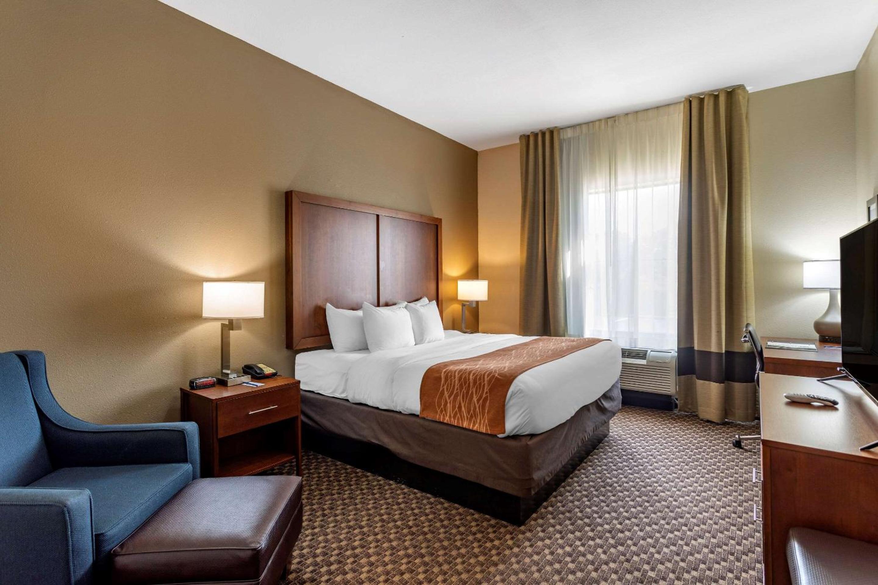King Room - Disability Access/Non-Smoking - Photo 1