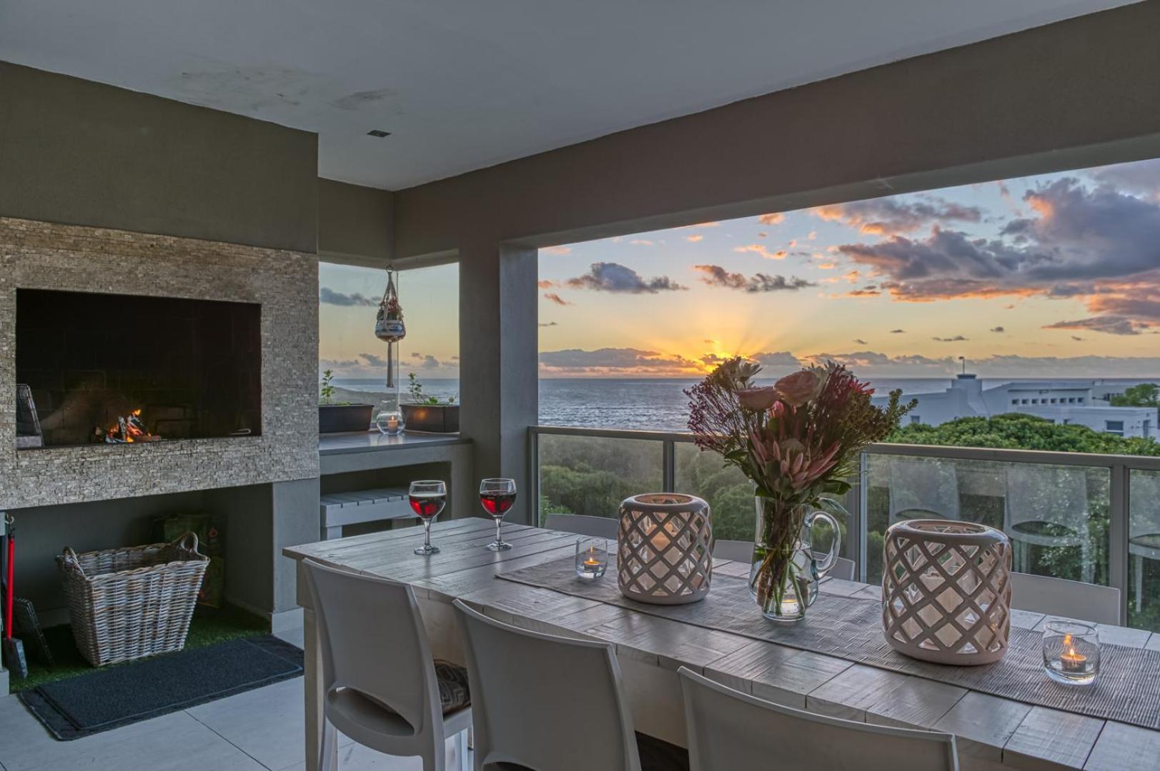 Three-Bedroom Villa - Photo 11