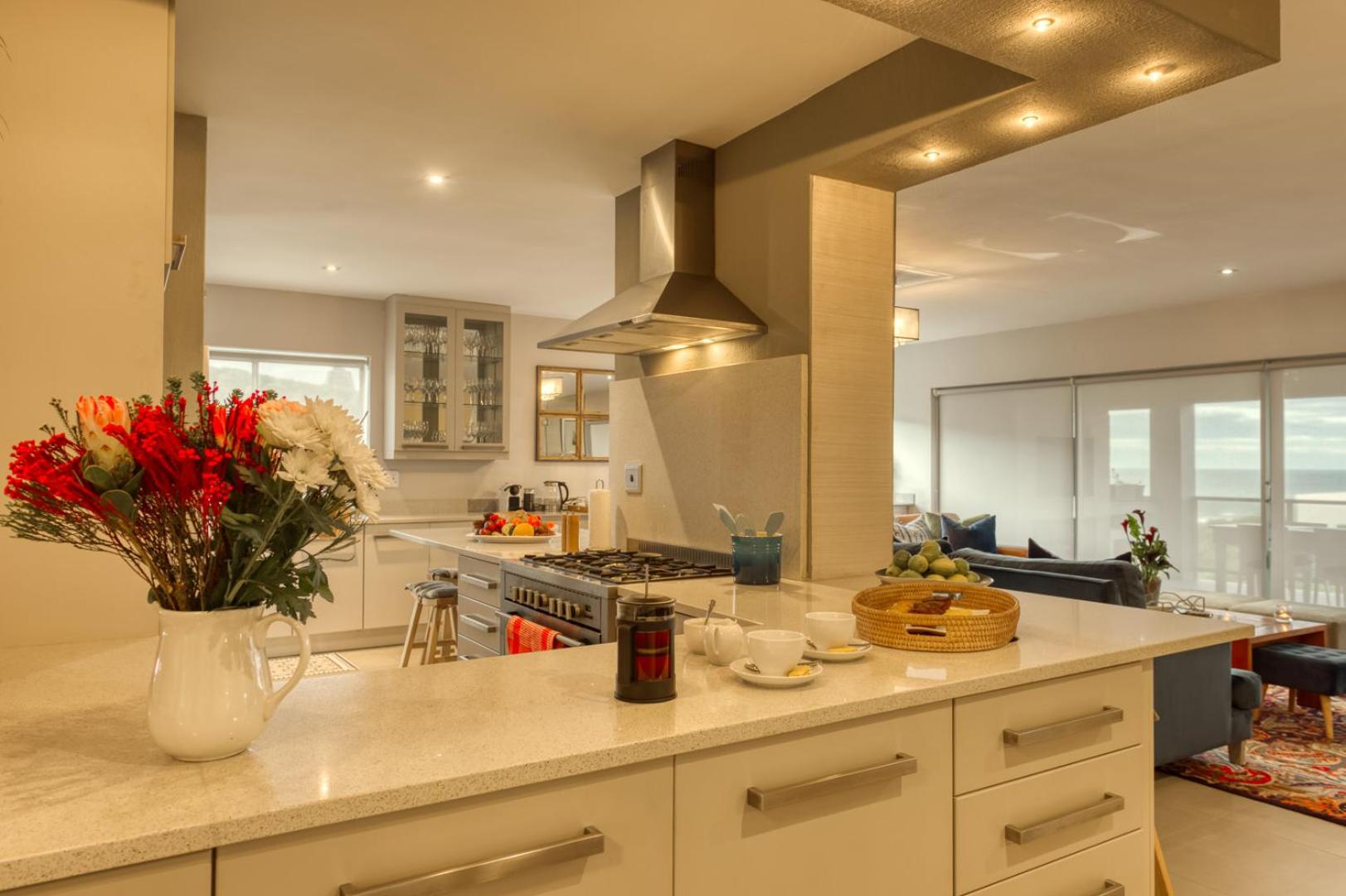 Three-Bedroom Villa - Photo 12