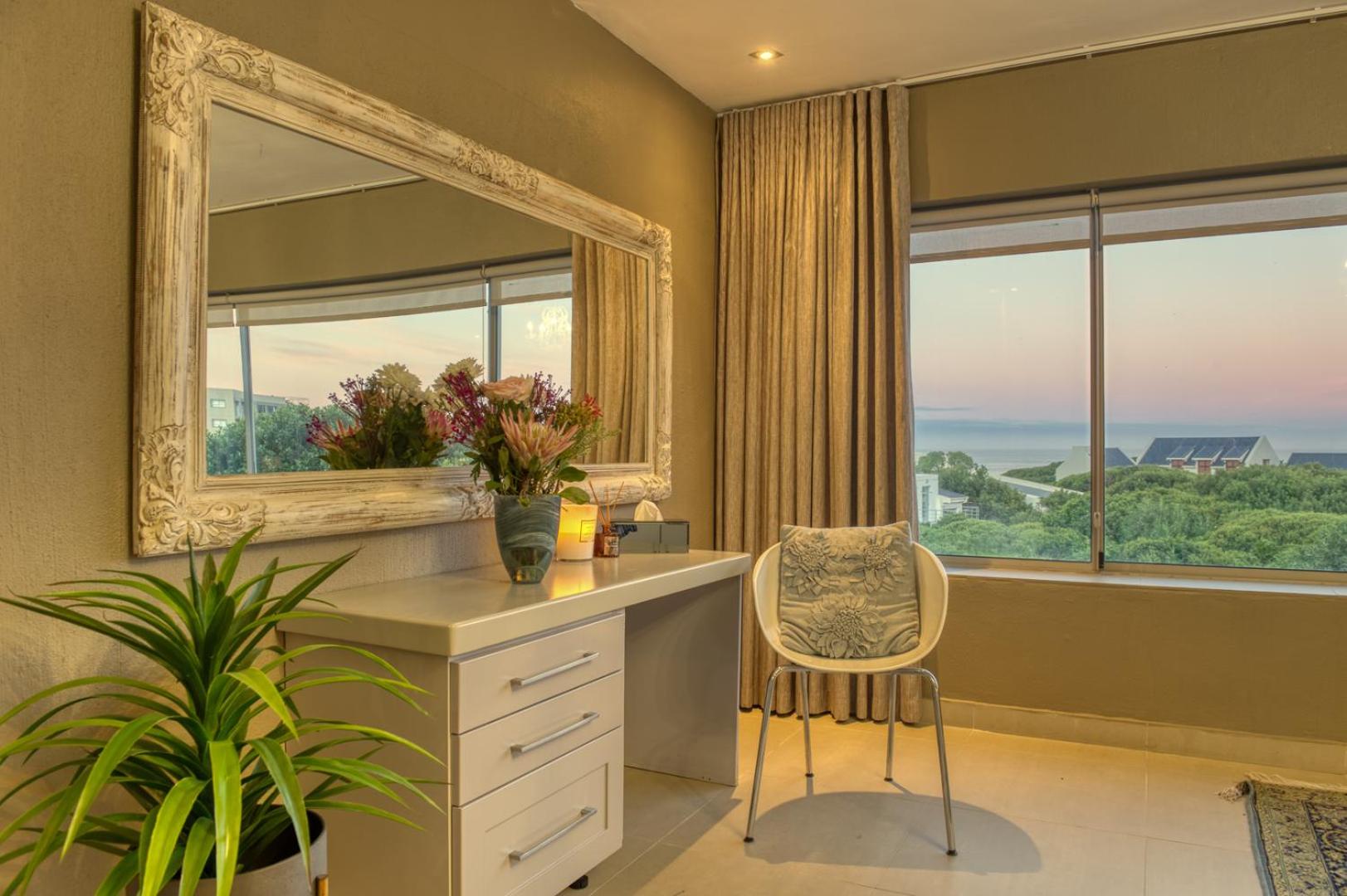 Three-Bedroom Villa - Photo 27