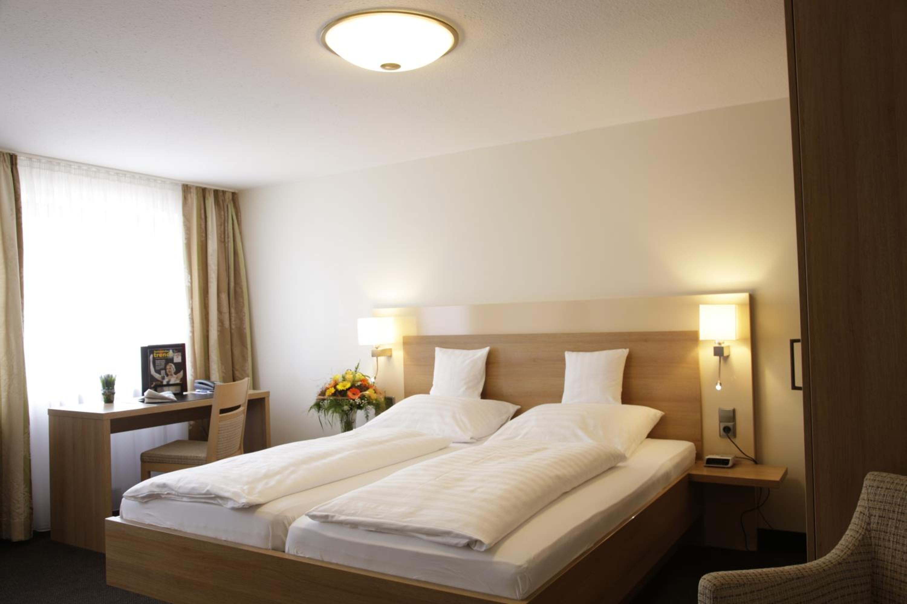Double Room - Photo 10