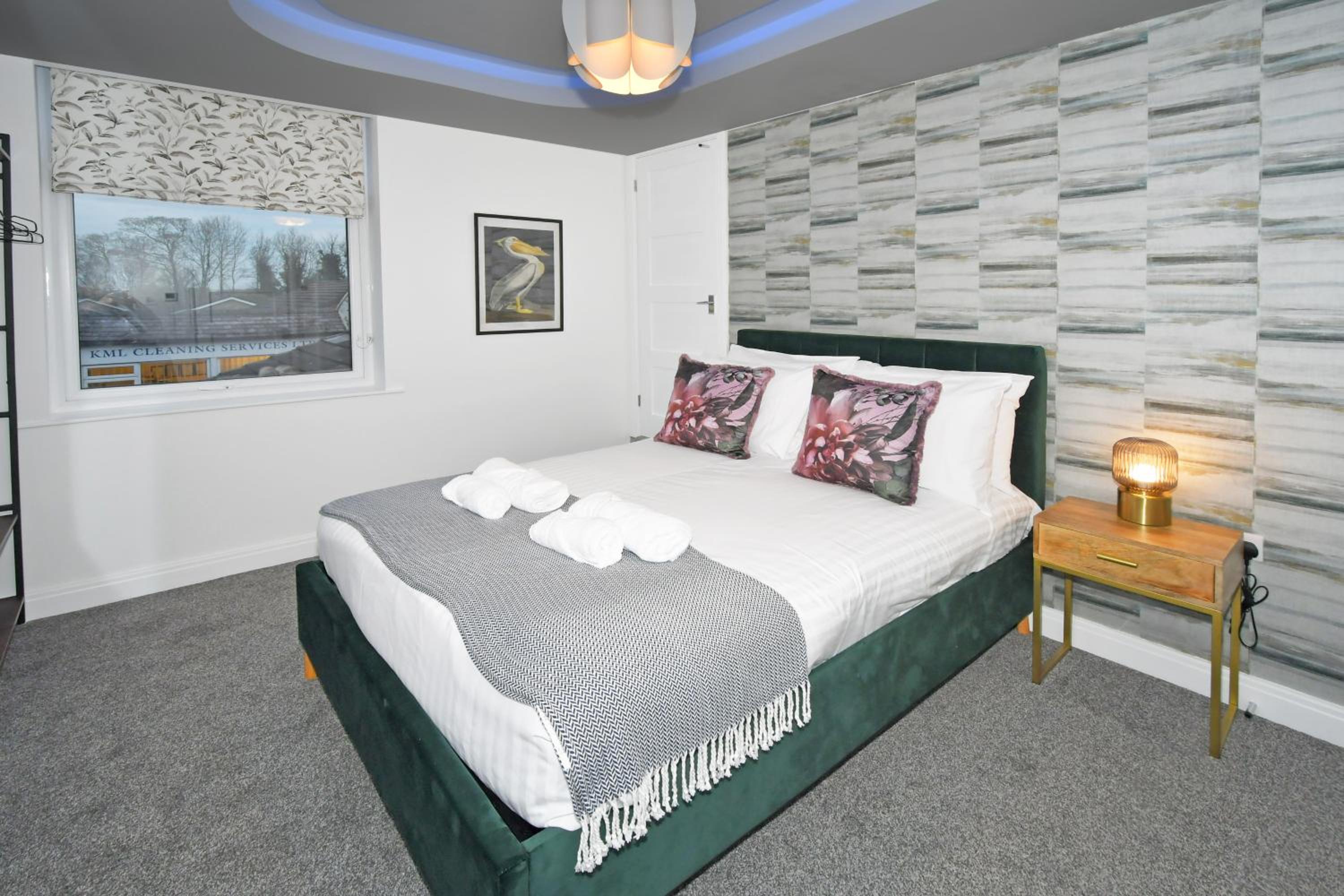 Deluxe Apartment photo 3