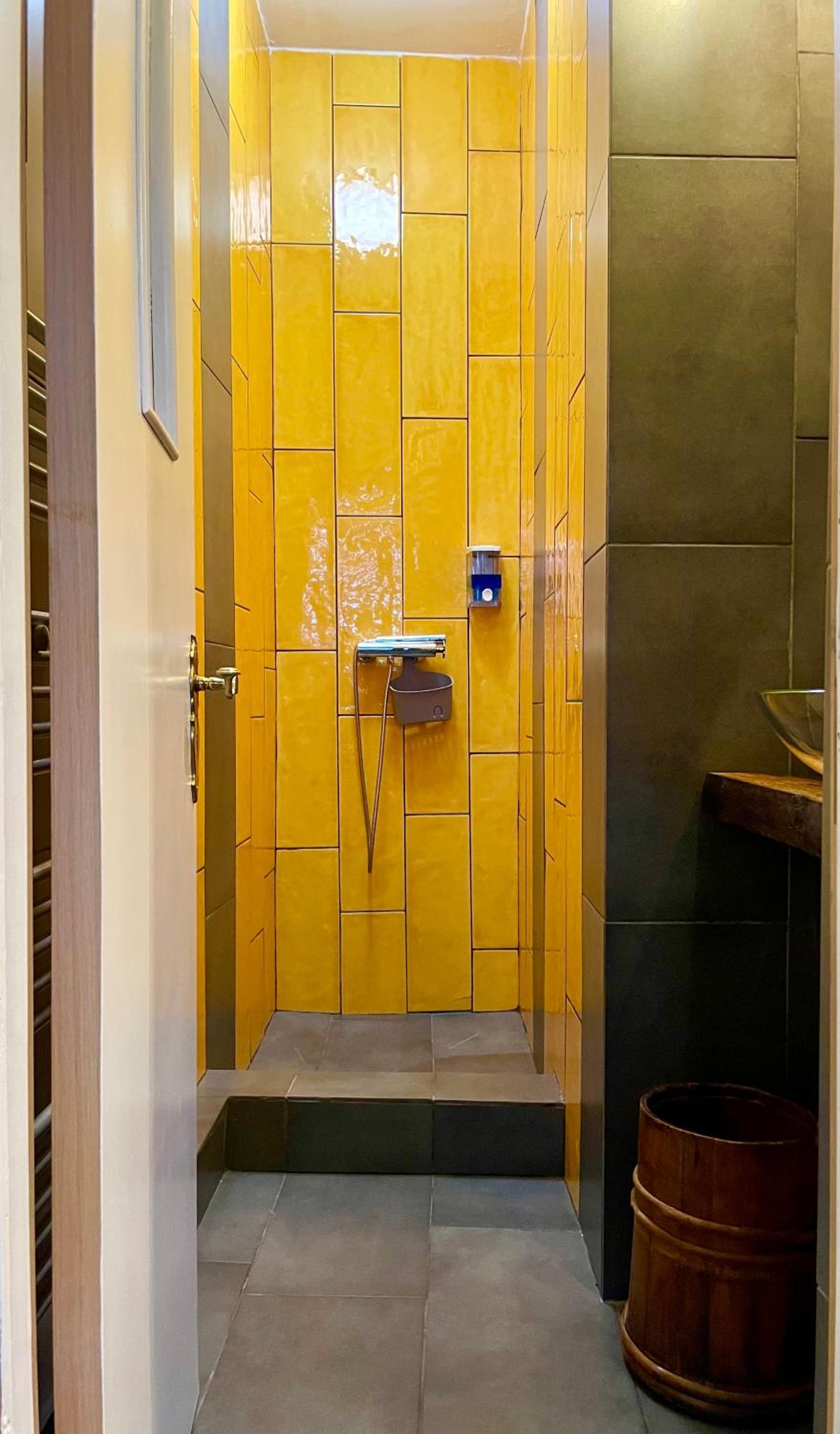 Apartment - Split Level - Photo 37