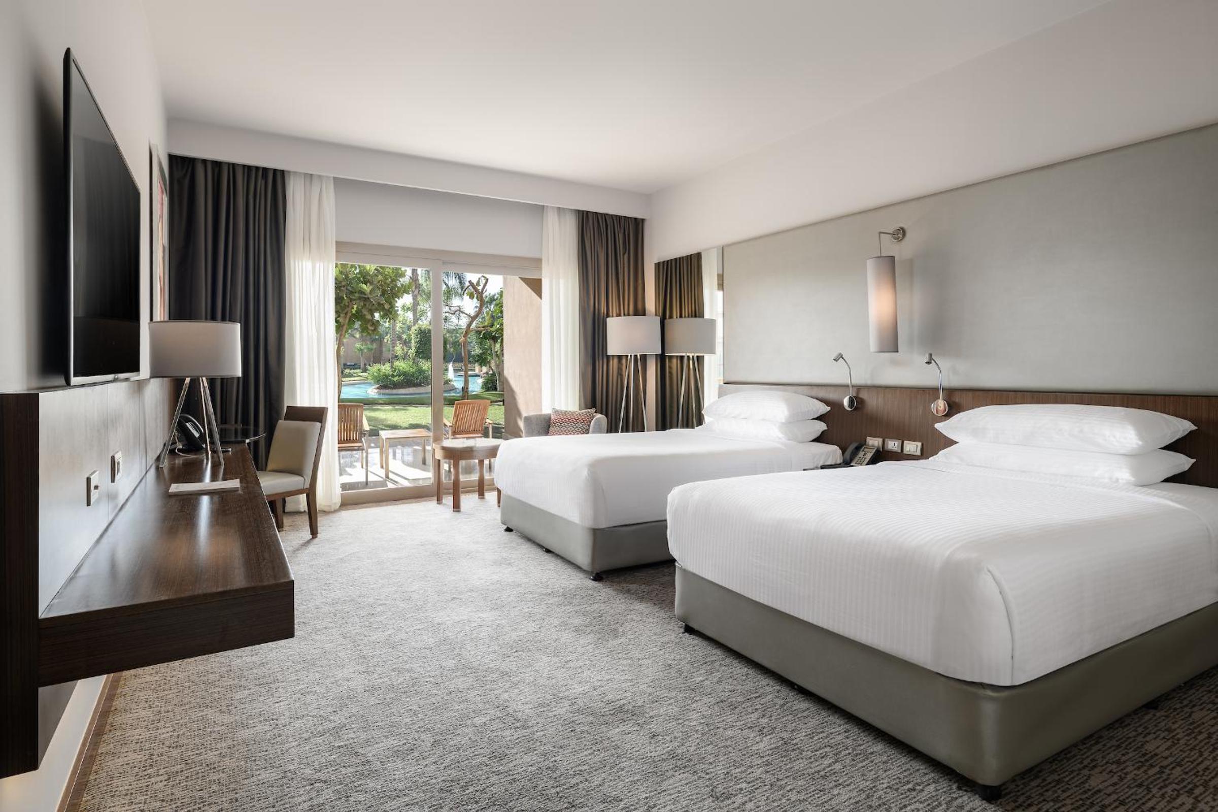 Deluxe Club Room