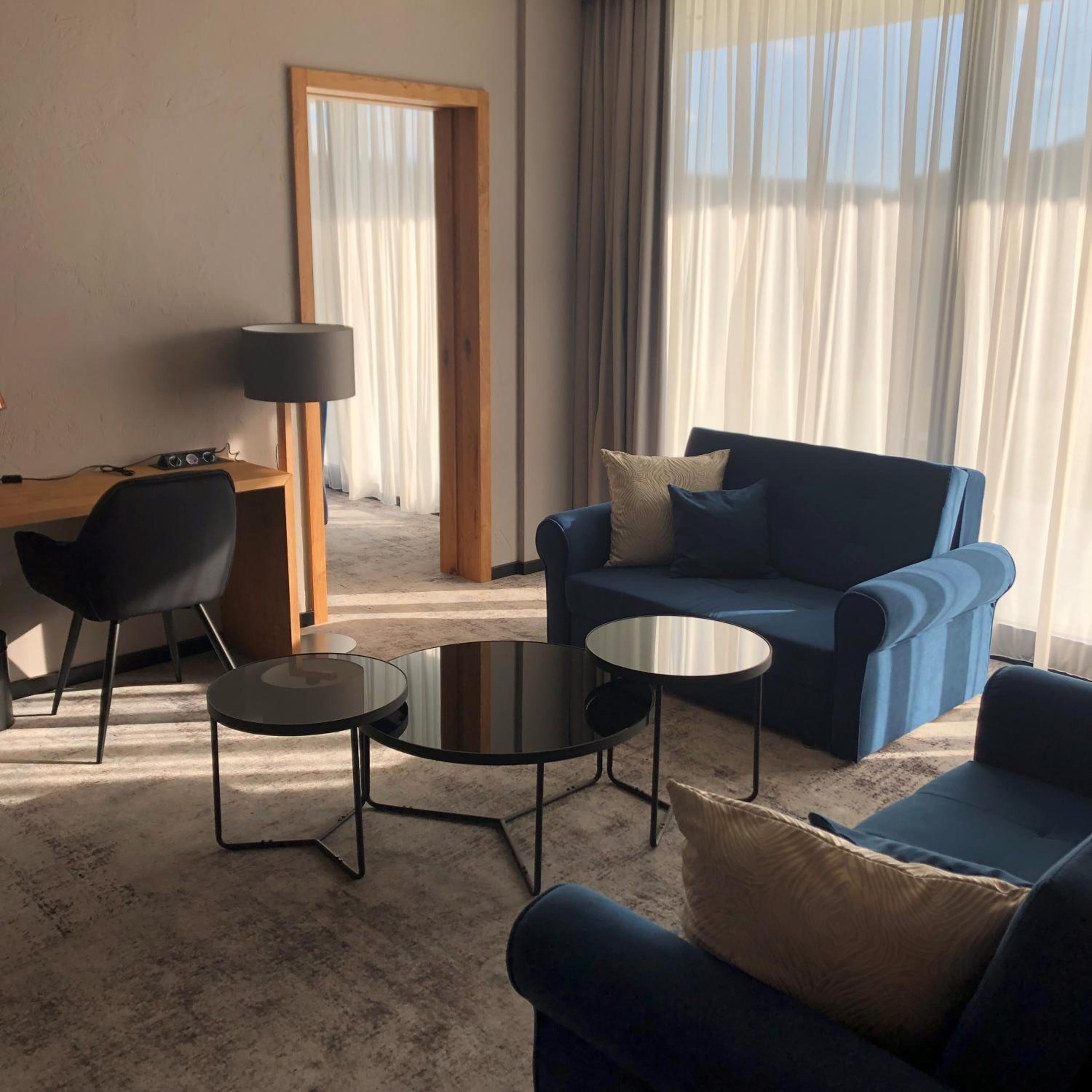 Deluxe Junior Suite - Photo 1