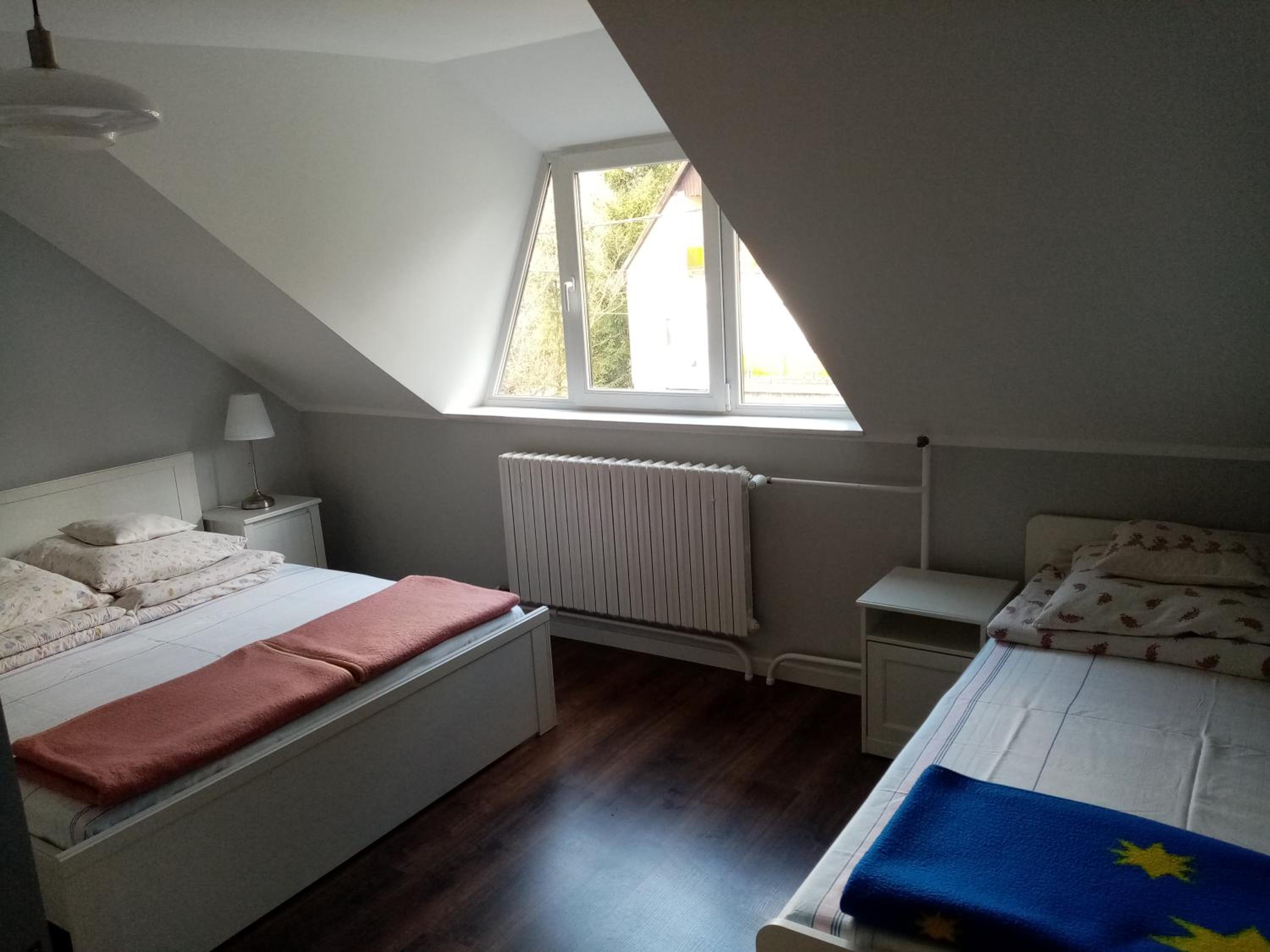 Apartment with Mountain View - Photo 8
