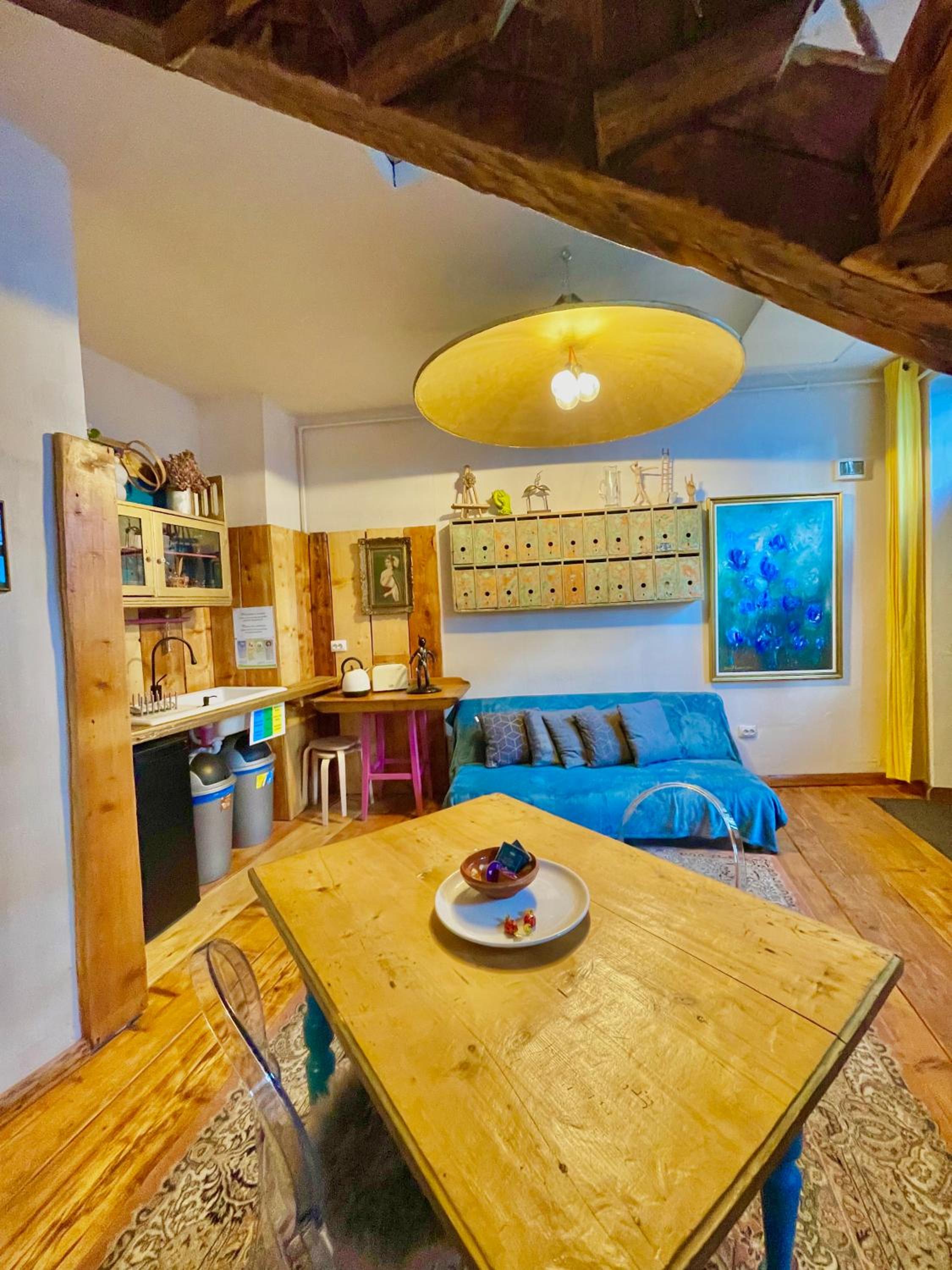 Apartment - Split Level - Photo 9