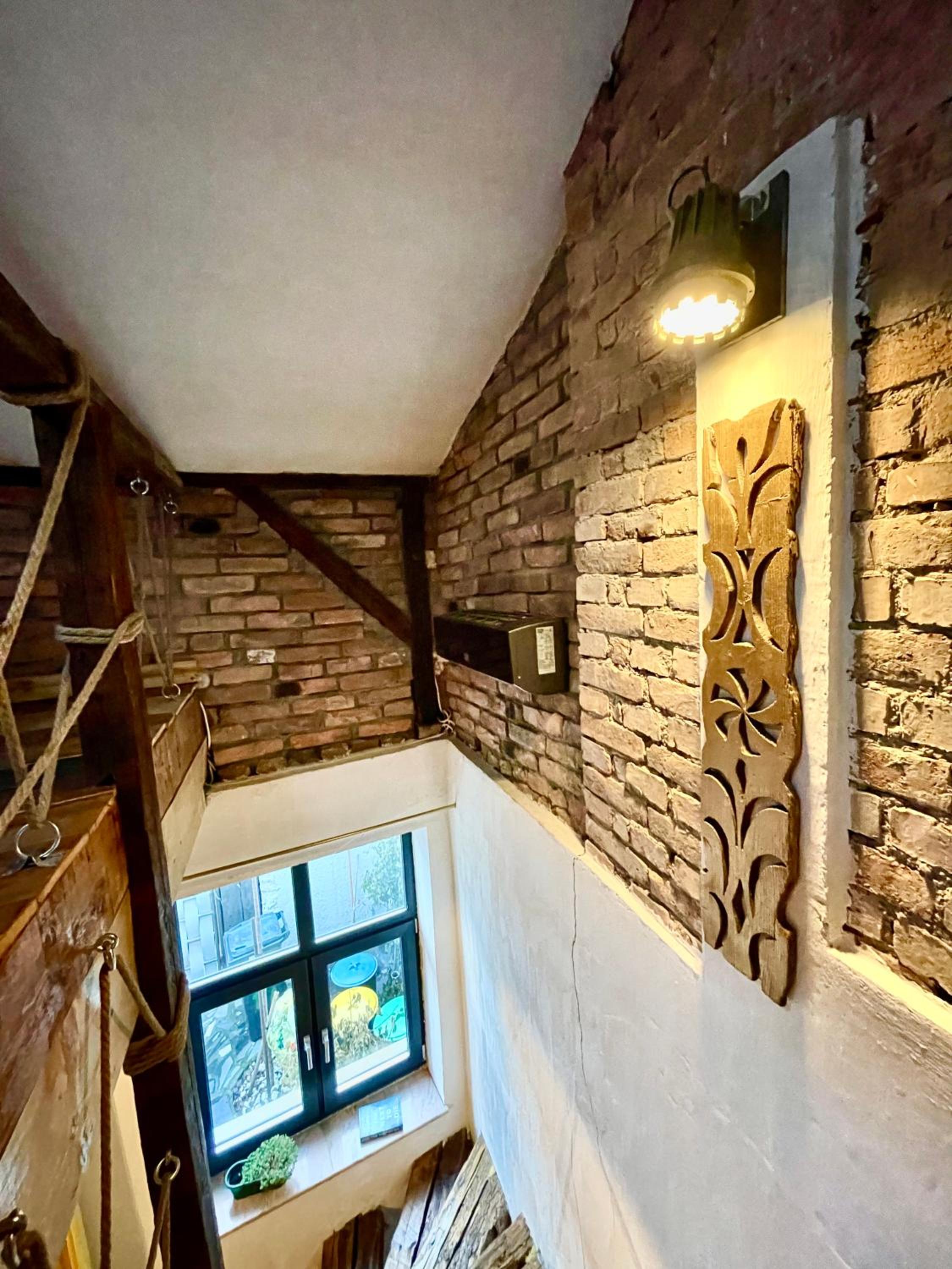Apartment - Split Level - Photo 27