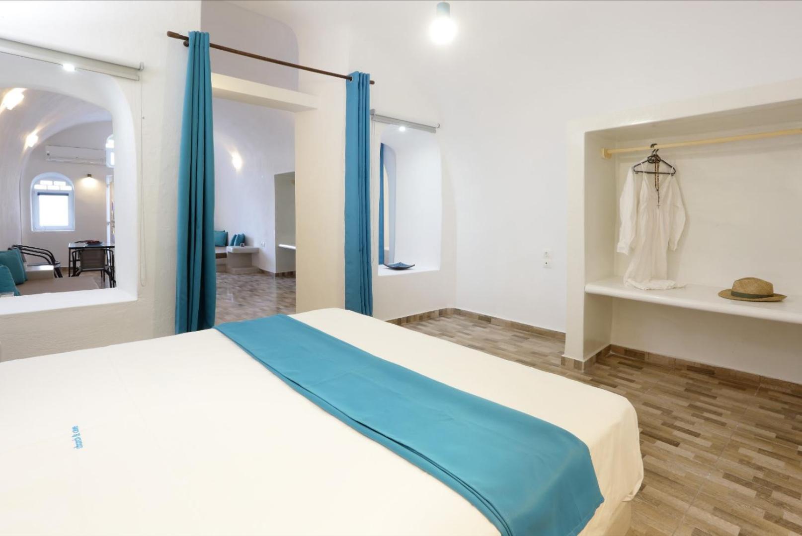Luxury Two-Bedroom Cave House with Indoor Hot Tub photo 1