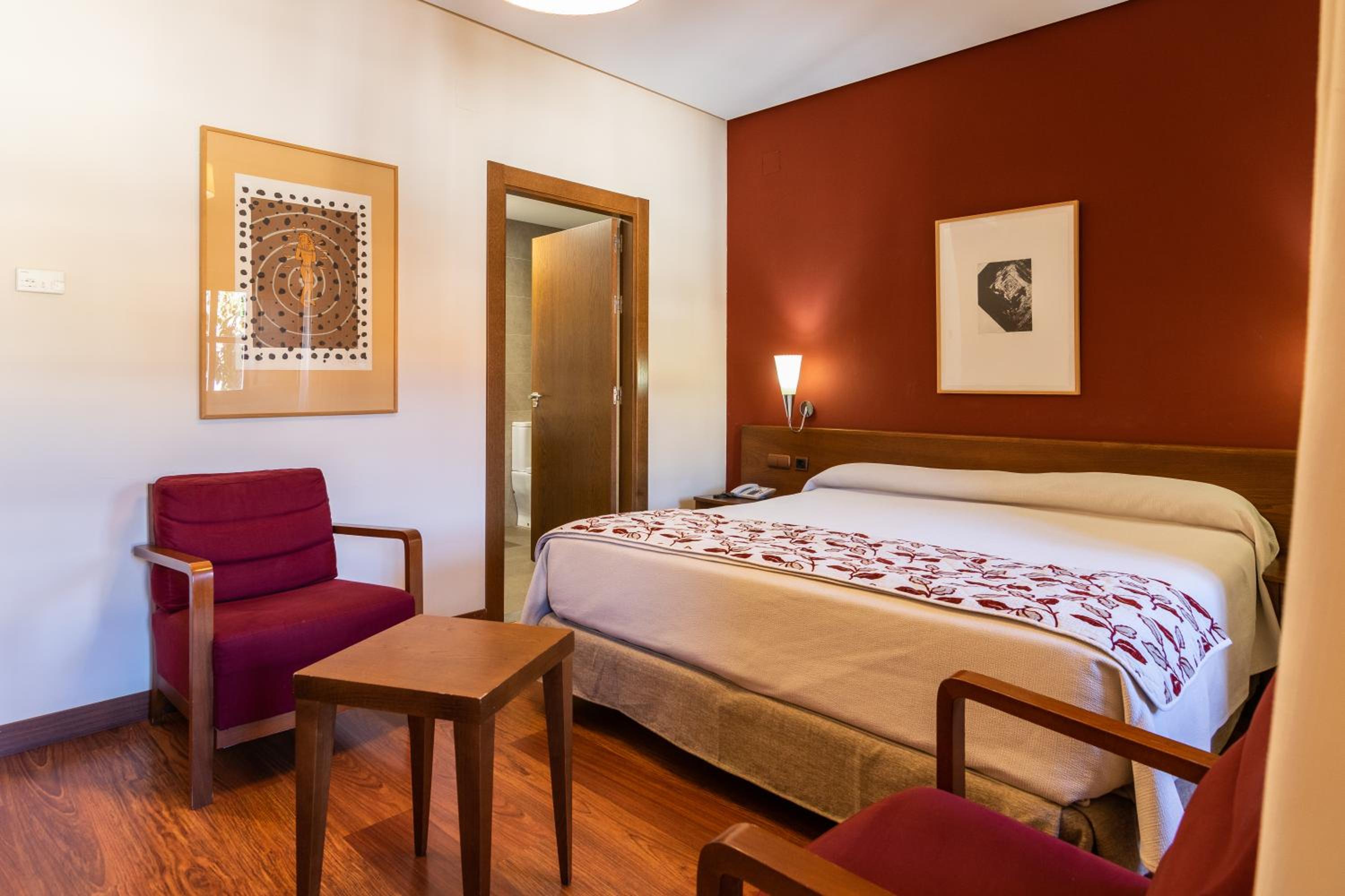 Habitación Doble Estándar o con Dos Camas Individuales.
