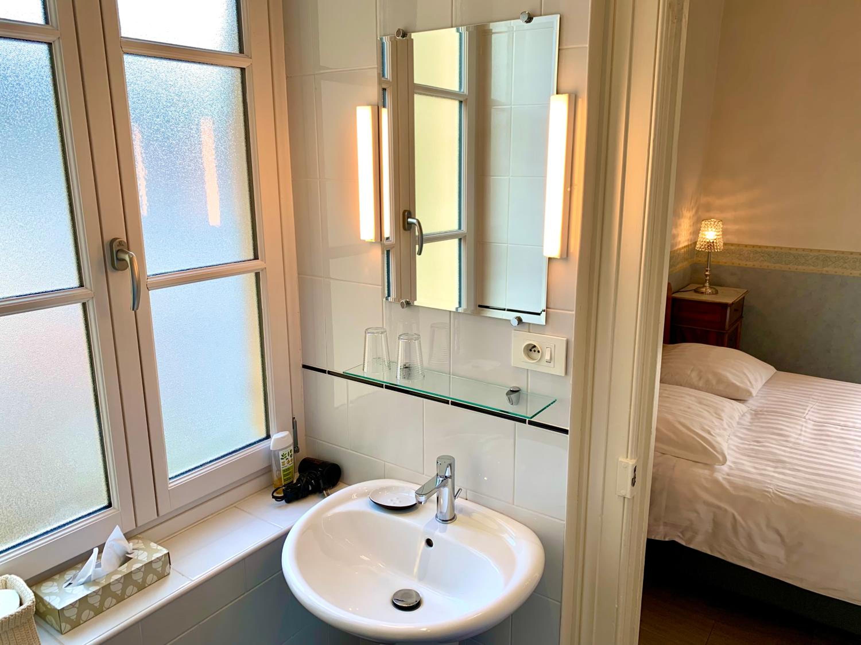 Standard Double Room photo 3