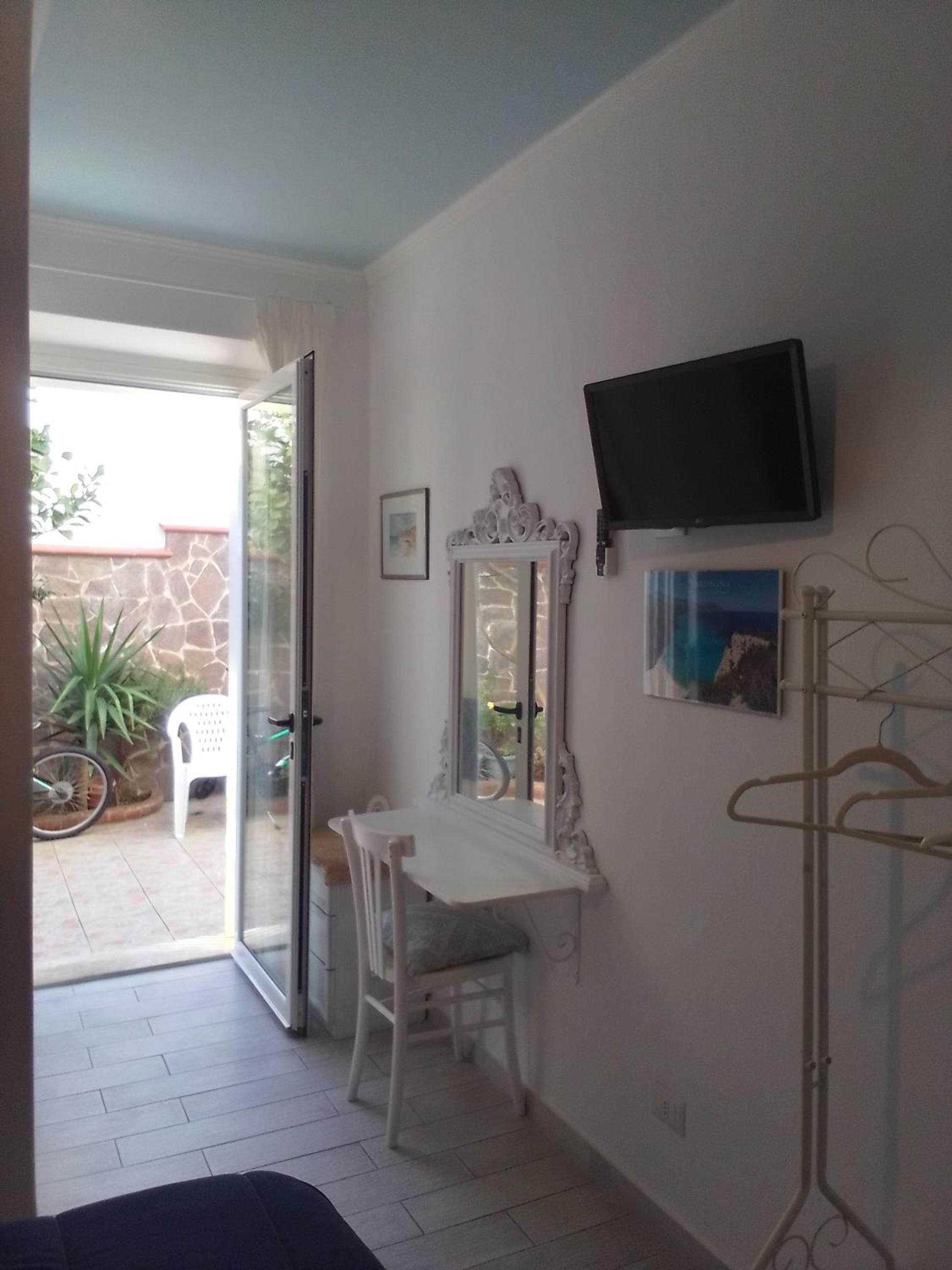 Queen Room with Garden View photo 3