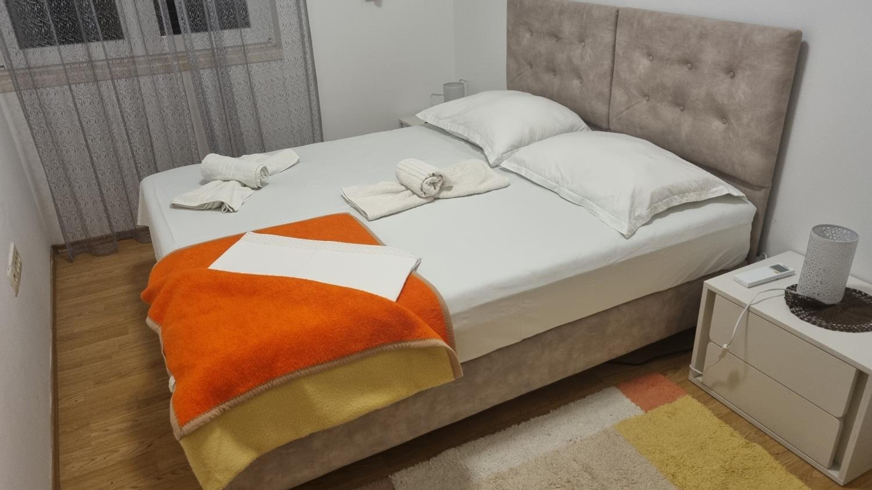 Two Bedroom Apartment with Balcony and Sea View photo 3